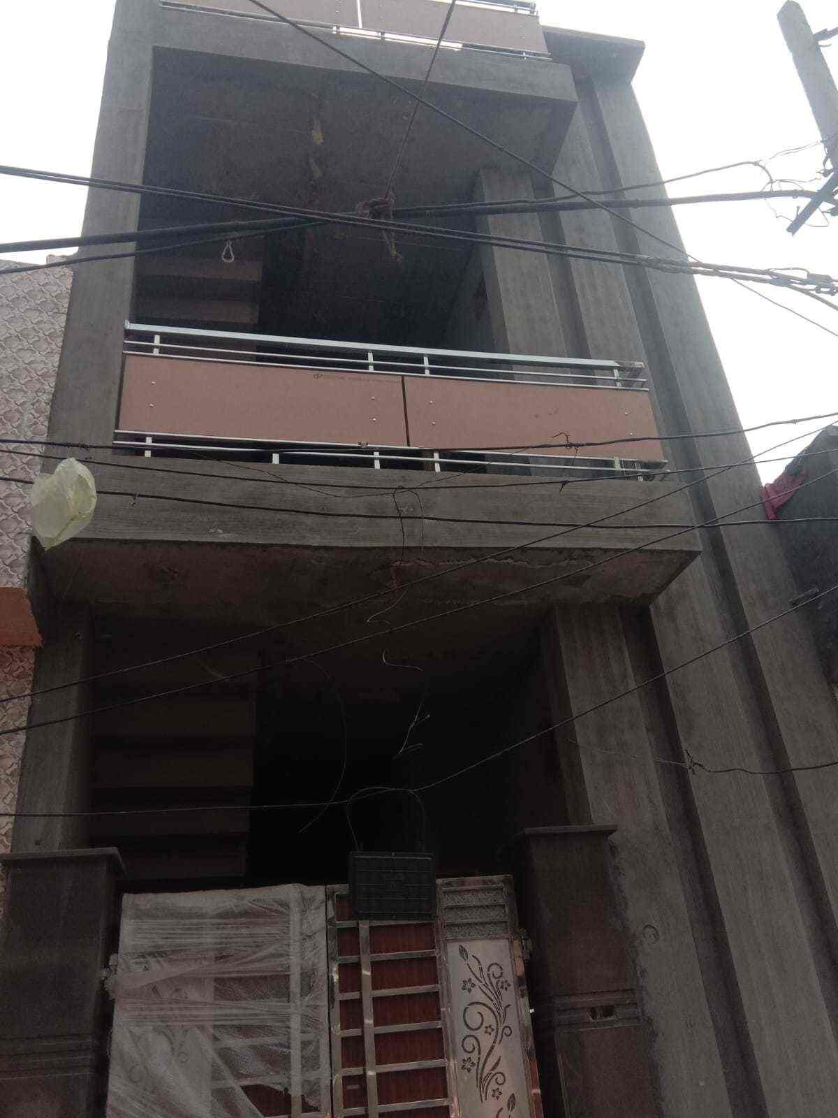 Money Glass & Plywood House in Salem Tabri,Ludhiana Best Glass