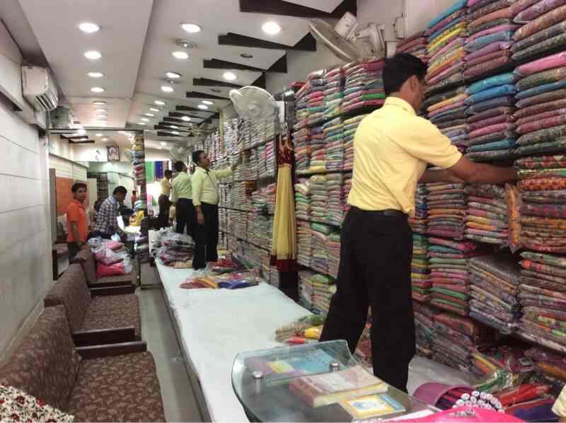 Public Cloth House in Chaura Bazar,Ludhiana Best Readymade Garment