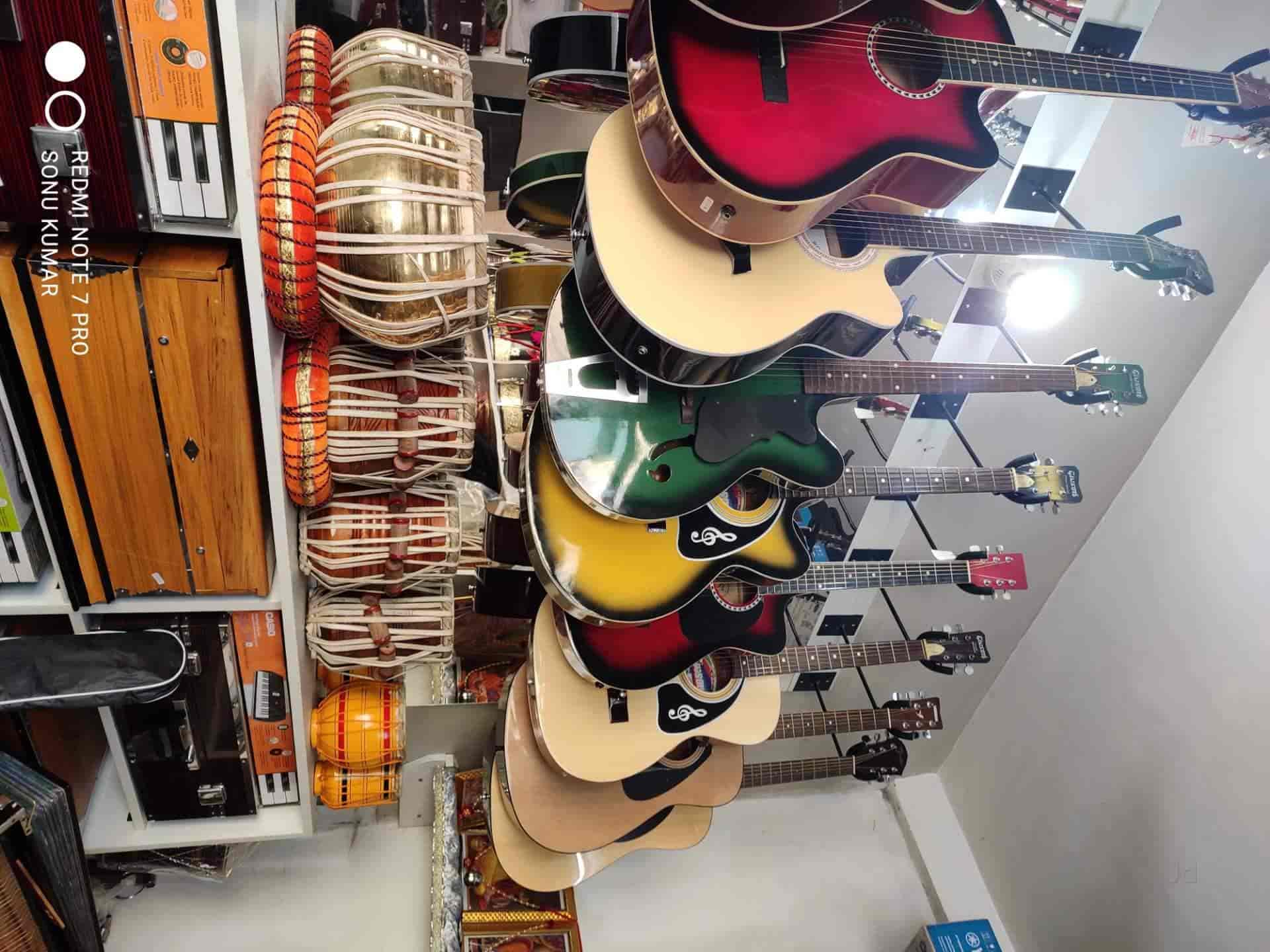 second hand musical instruments shop