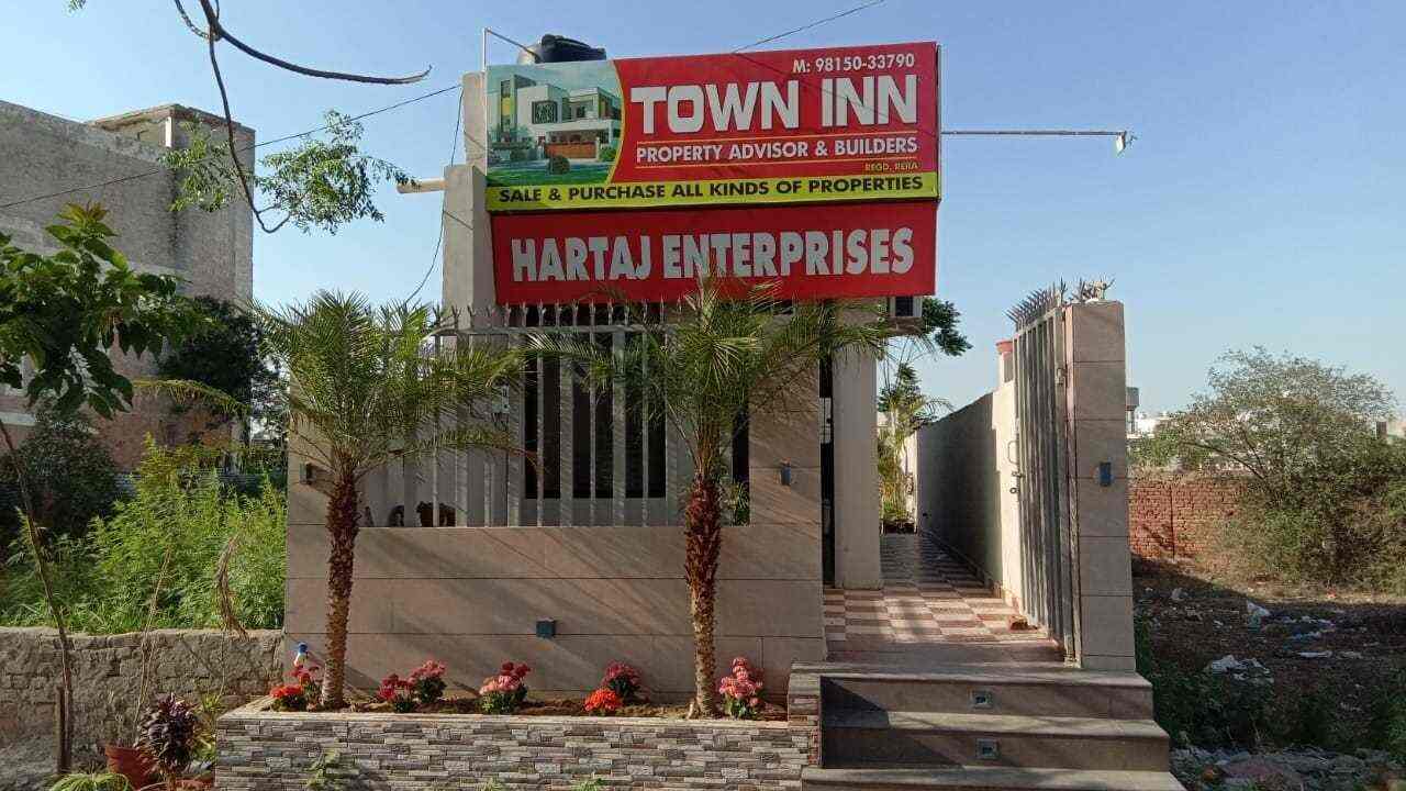 Town Inn Property Consultant & Builders, Pakhowal Road Estate Agents