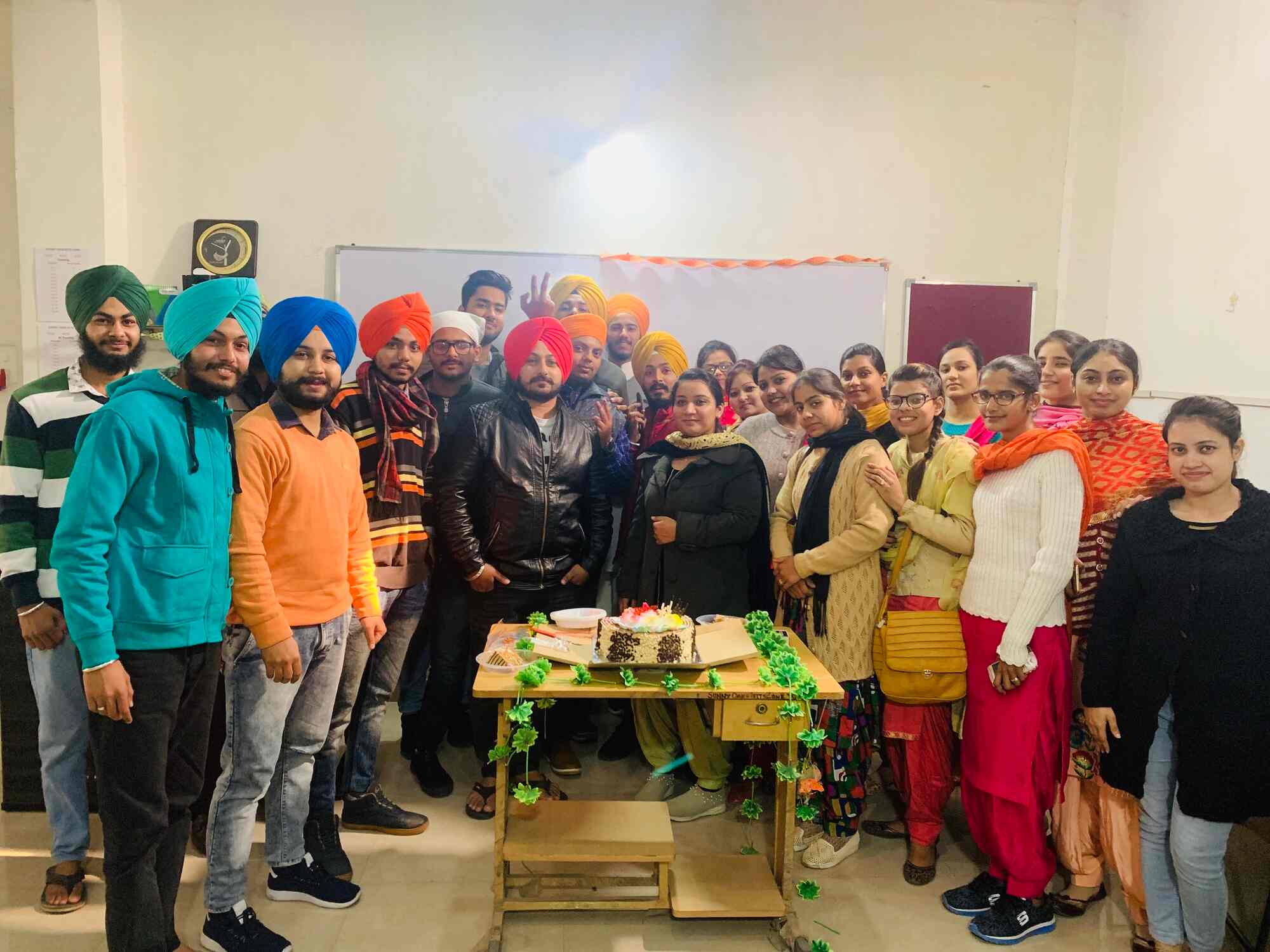 Sunny Oaks IELTS Zone & Immigrations in Gill Road,Ludhiana Best