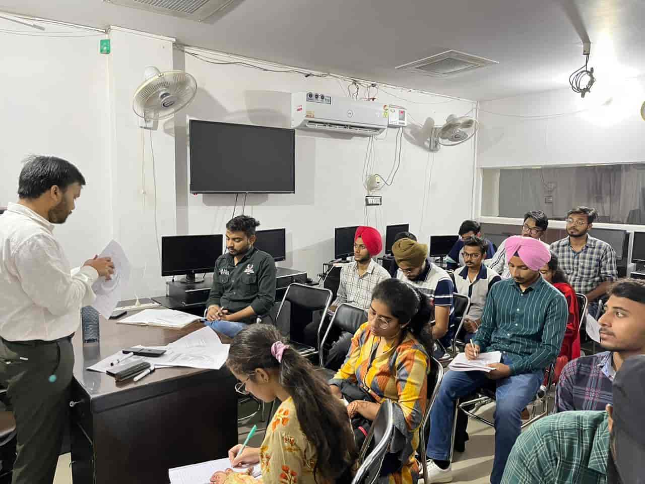 Top Computer Coding Classes For Kids in Bamial, Pathankot