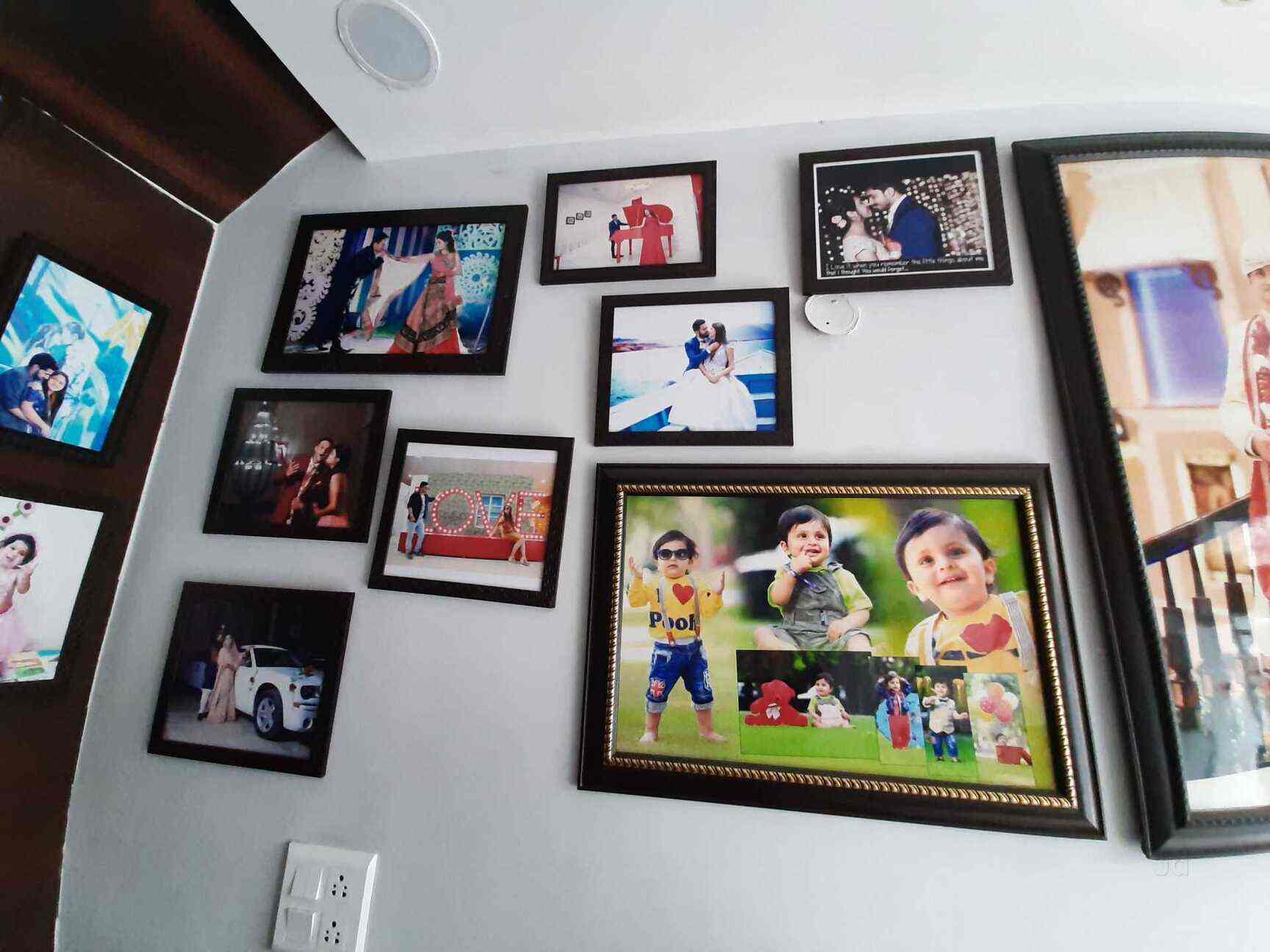 Sartaj Studio Photos, Kochar Market Chowk, Ludhiana Pictures & Images