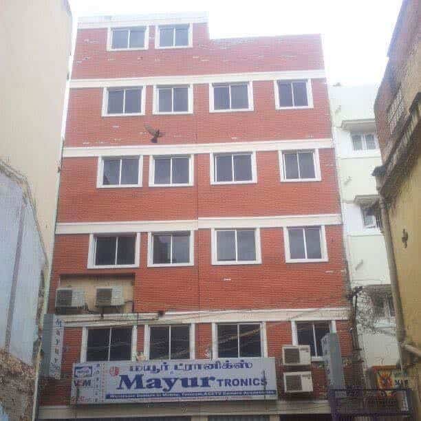 Mayur Tronics in Town Hall Road,Madurai Best Mobile Phone Accessory