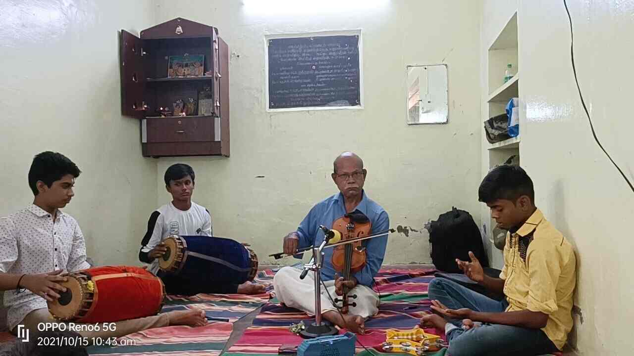 Ravi Music Academy in Viraganur,Madurai Best Music Classes in Madurai