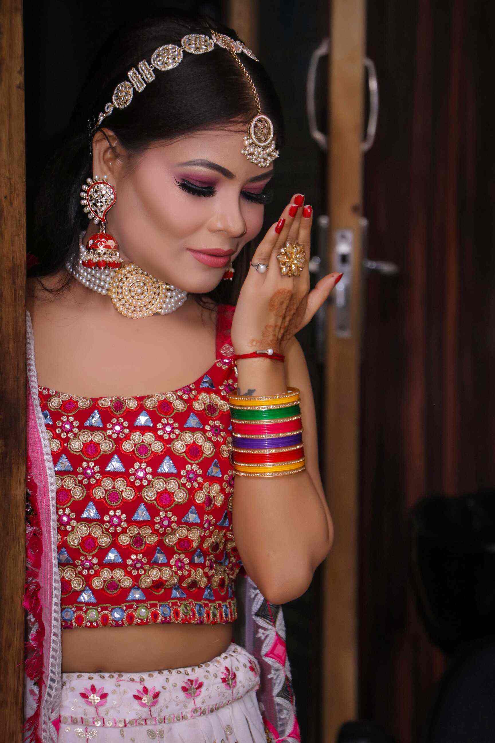 Top Women Beauty Parlours in Mainpuri near me Justdial