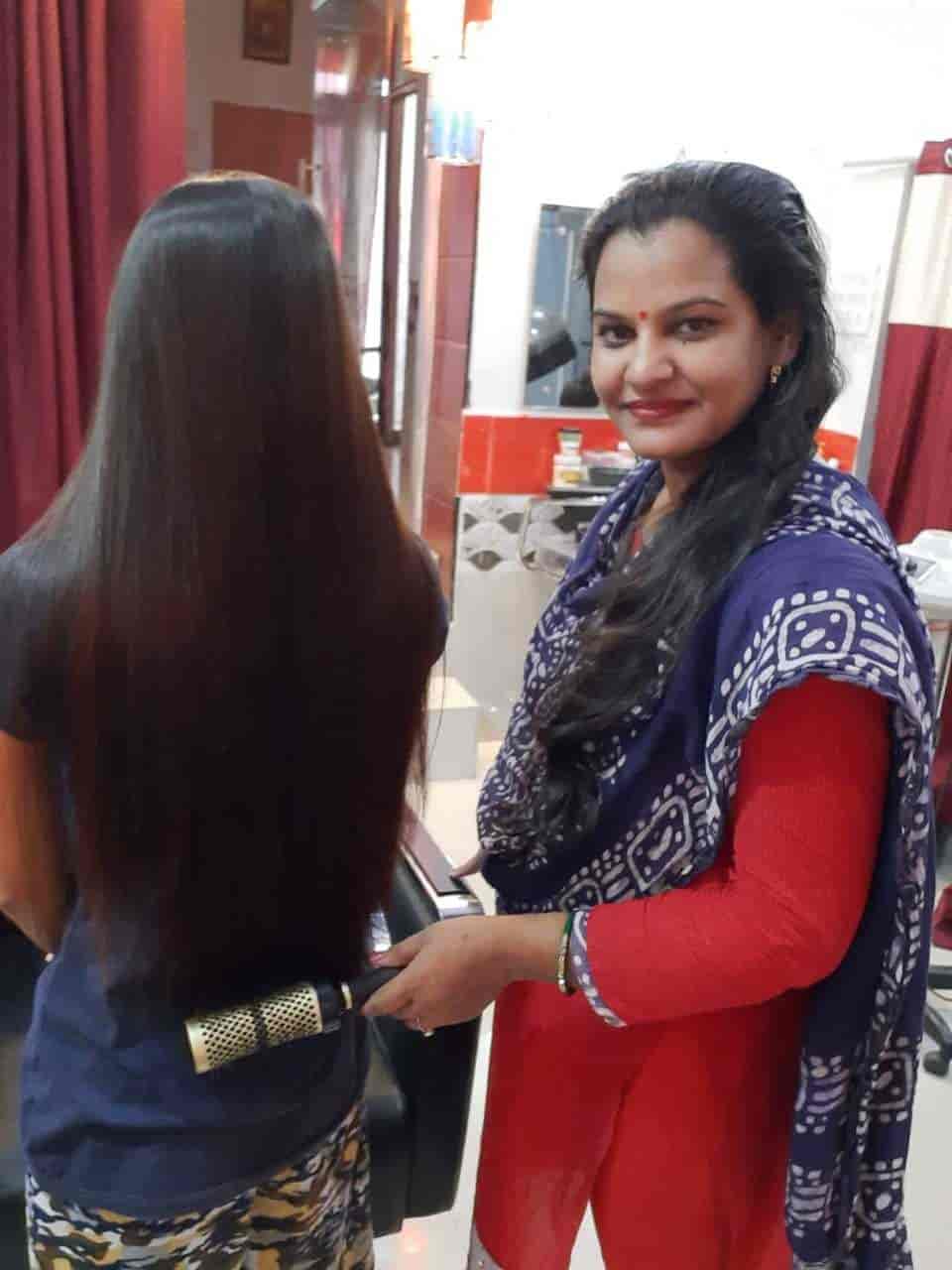 Top Beauty Parlours For Bridal in Mainpuri Best Beauty Parlours For