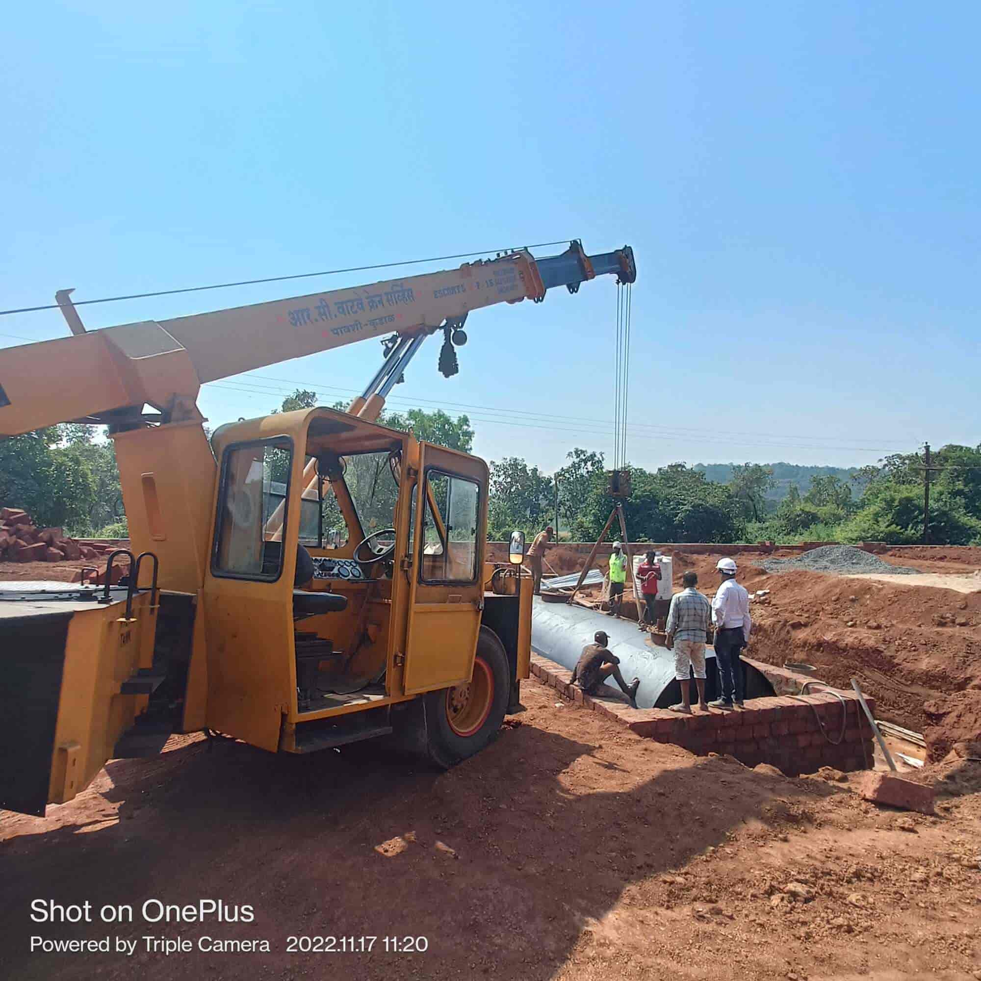Top Crane Service Providers in Tarkarli Best Crane Services Malvan
