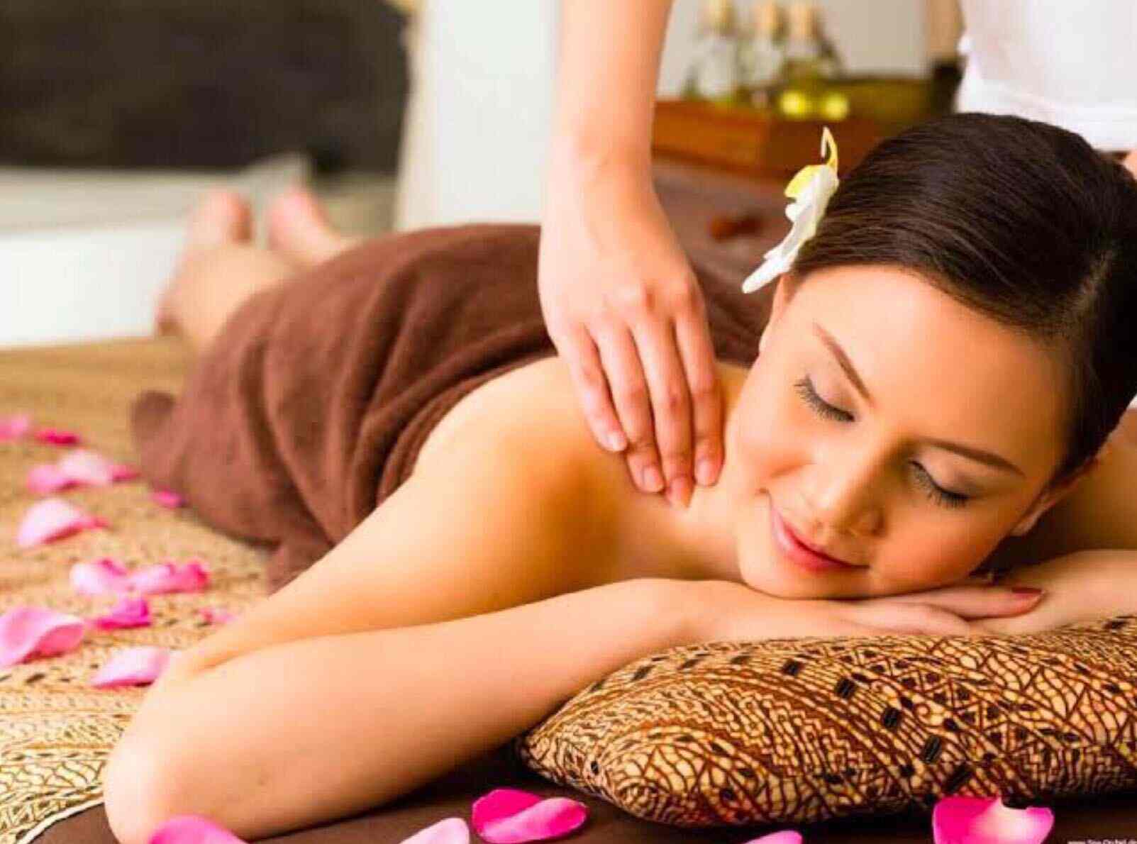 Near body massage centre Clearance