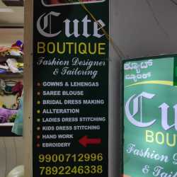 Cute store boutique shops