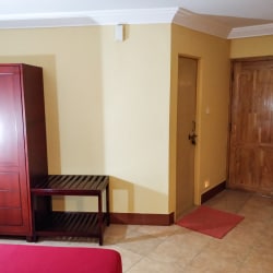 Top Hotels Rs 501 To Rs 1000 in Kulur, Mangalore near me - Justdial