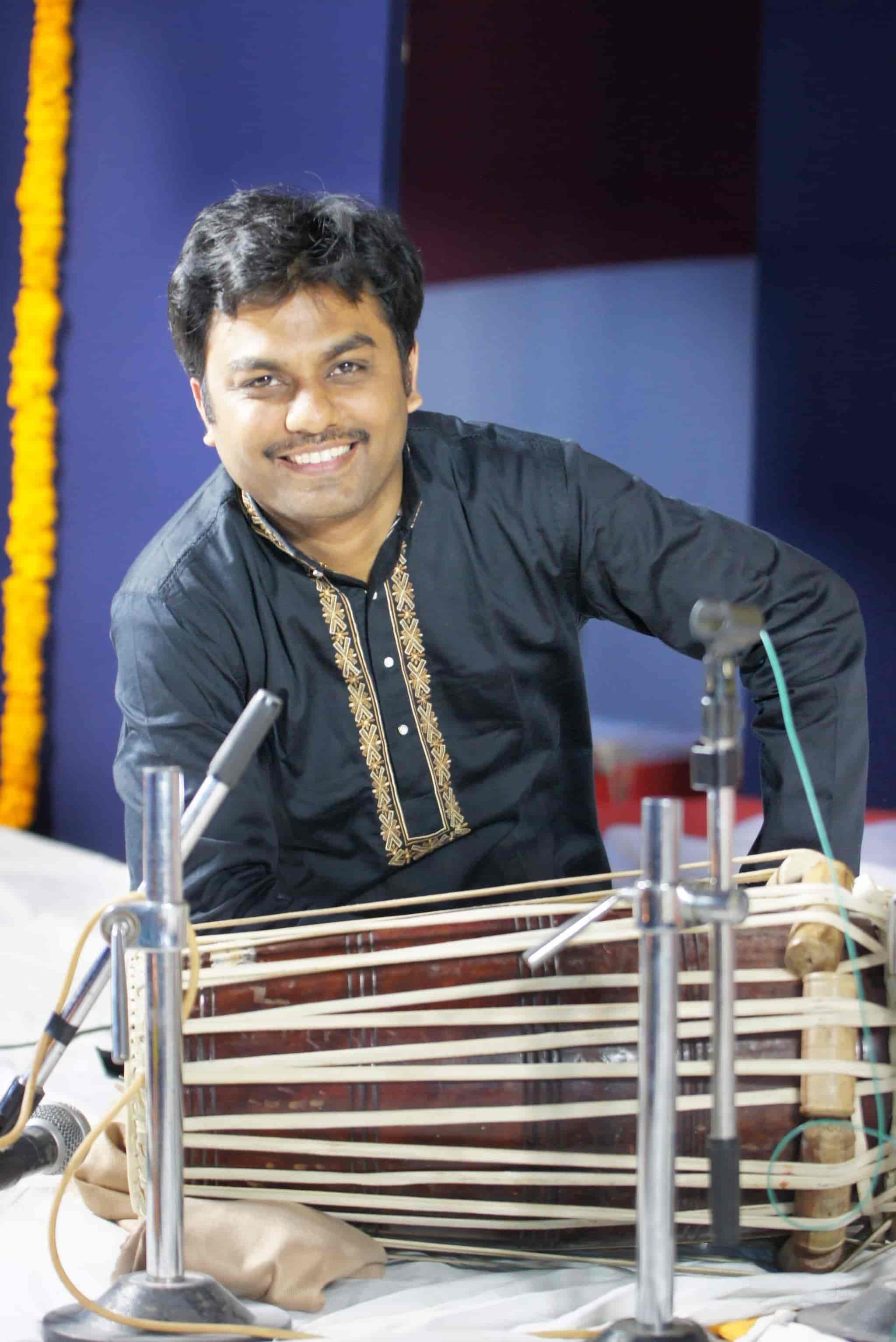 Online Pakhawaj Classes in Dampier Nagar,Mathura Best Music Classes