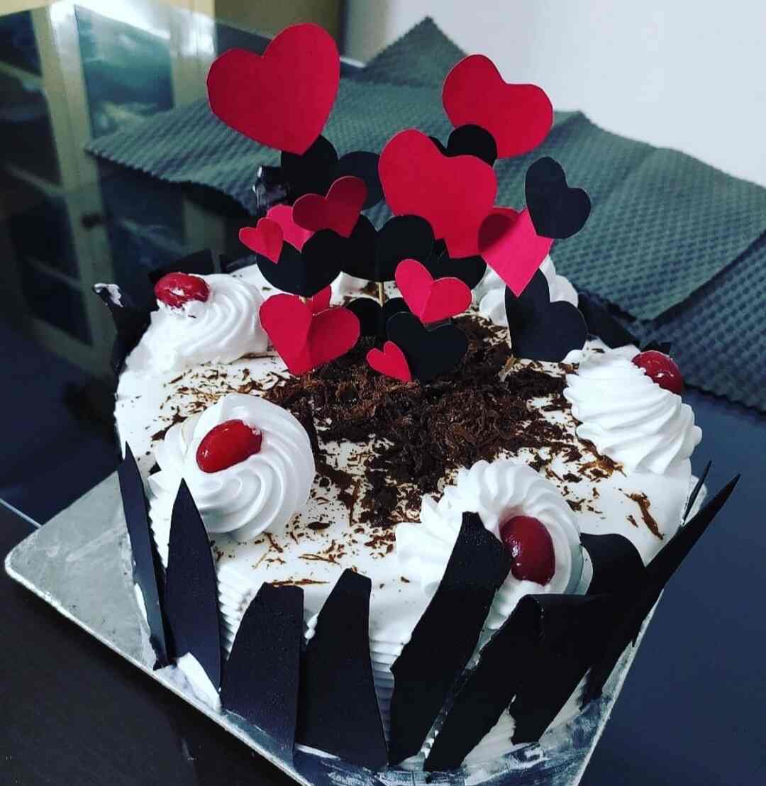 Details more than 140 cake delivery to meerut super hot in.eteachers