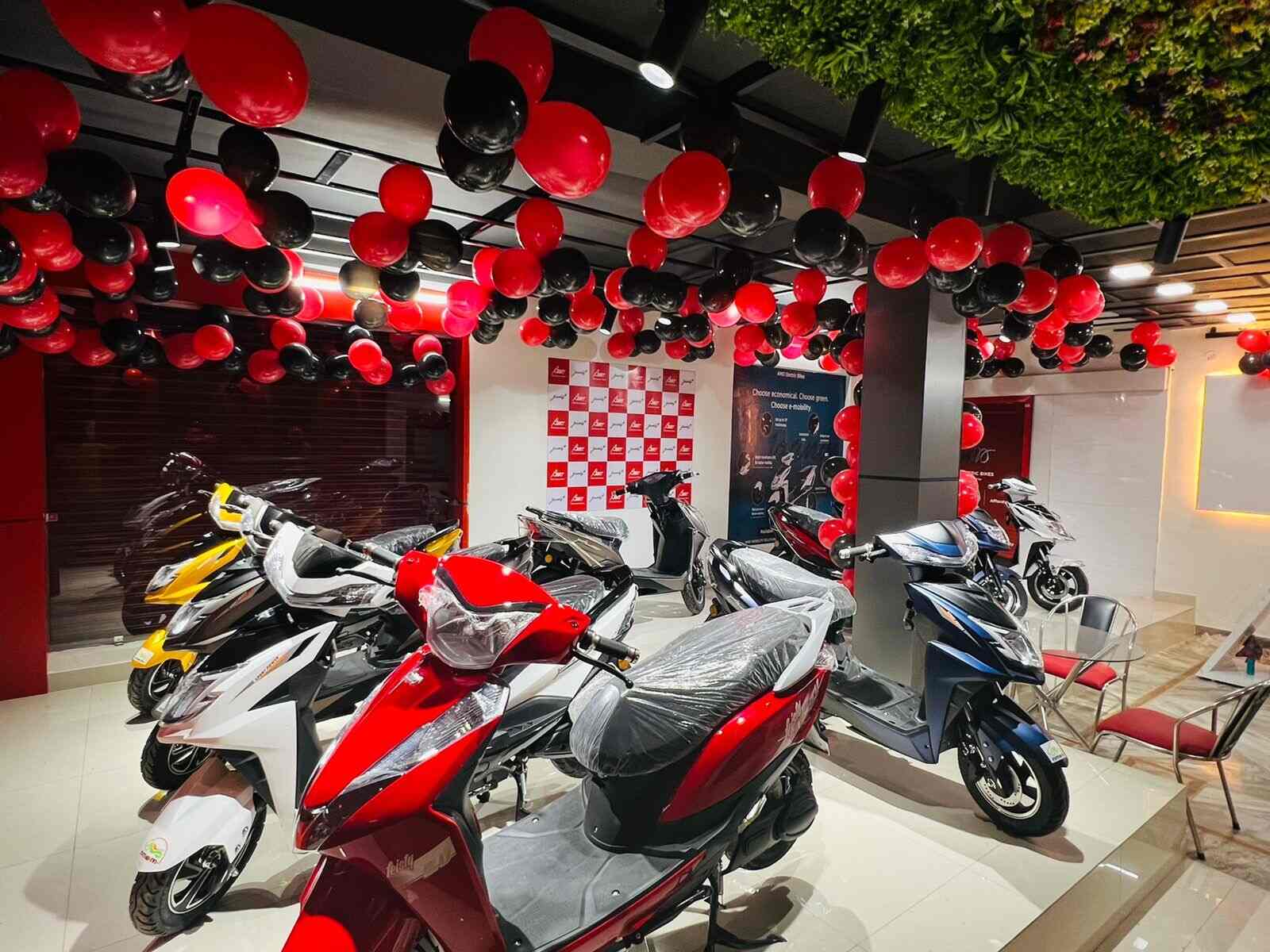 Top Battery Operated Scooter Dealers in Garh Rd Meerut Best Electric