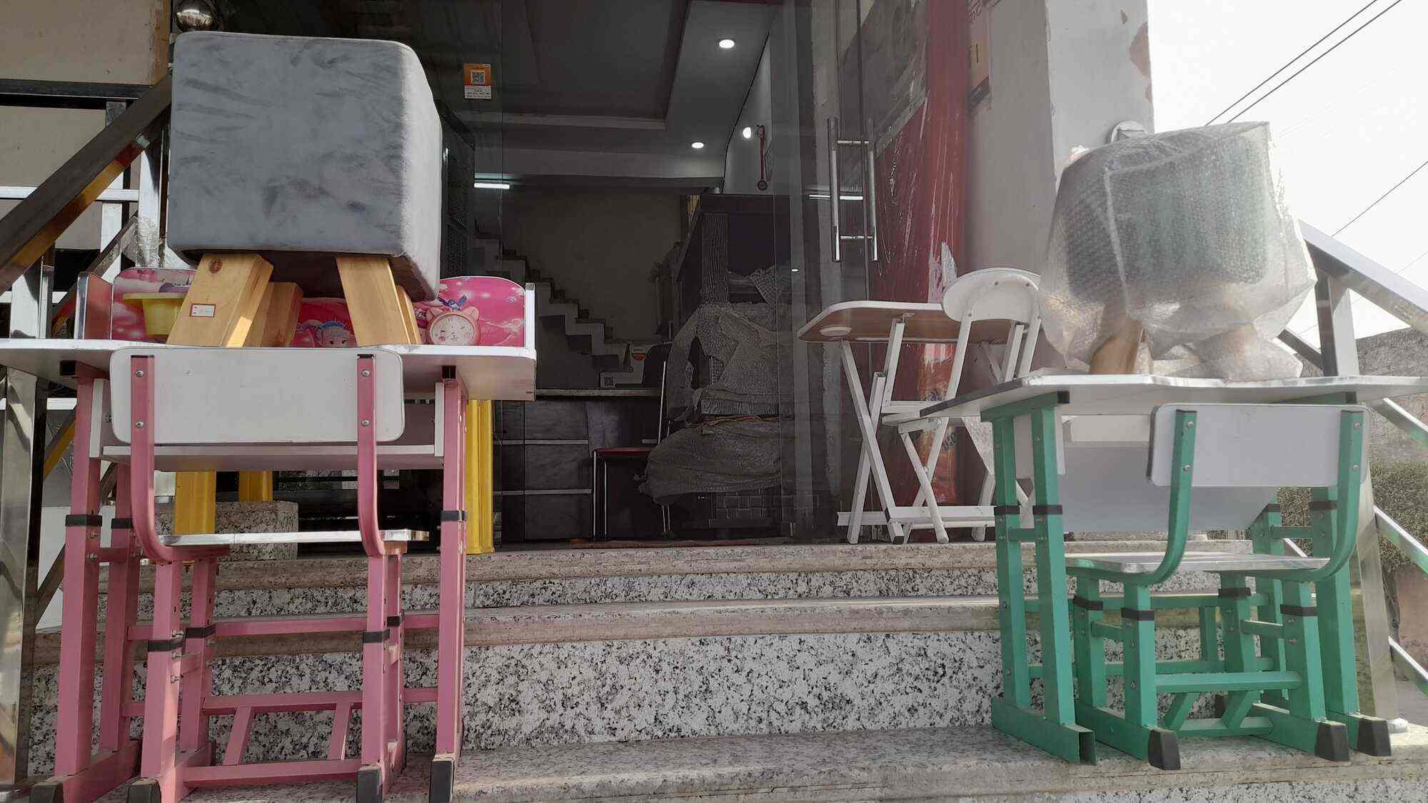 Soam Furnitures in Pallavpuram,Meerut Best Furniture Dealers in