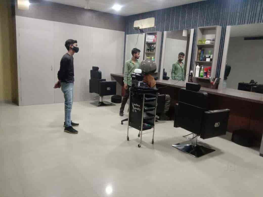 Unique Beauty Saloon & Ayurveda Spa Center in Delhi Road Meerut,Meerut