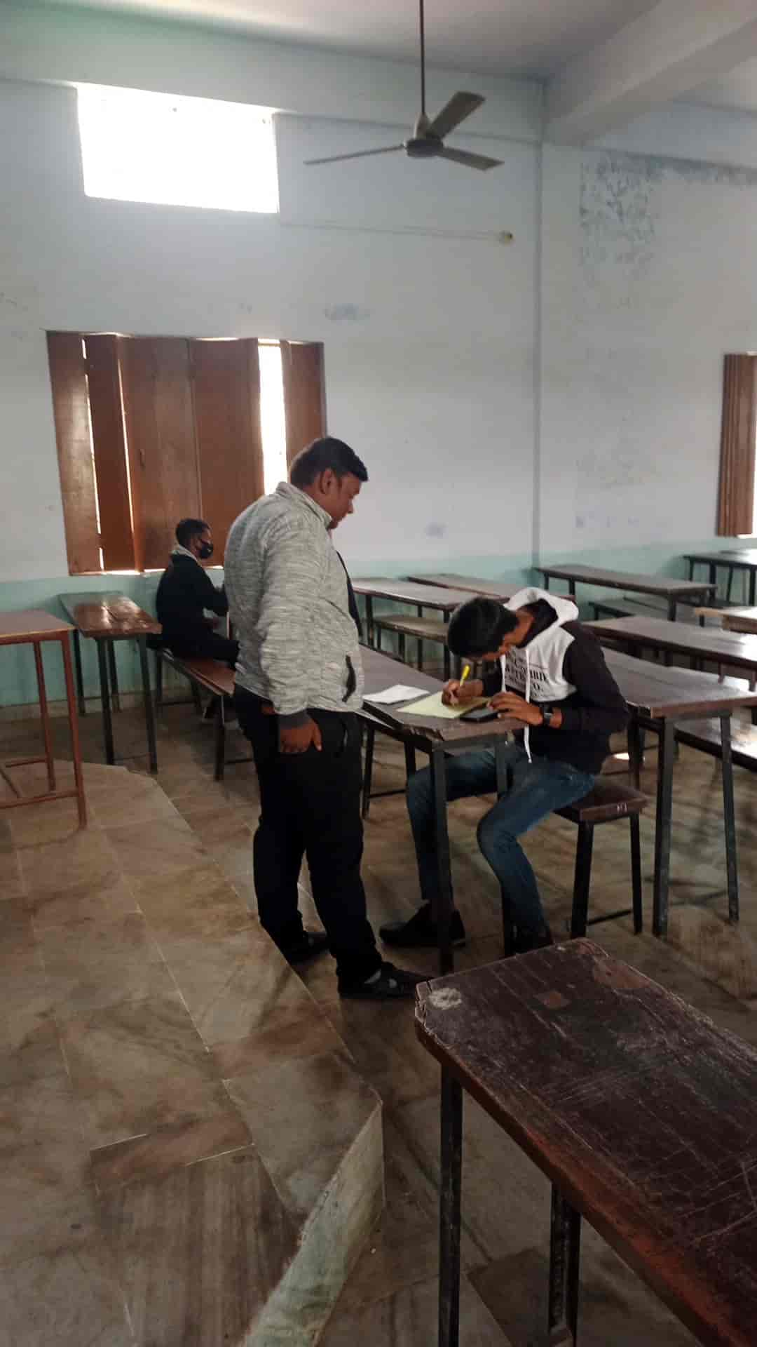 Ram Lalit Singh Mahavidyalaya in Kailahat,Mirzapur - Best Schools in  Mirzapur - Justdial