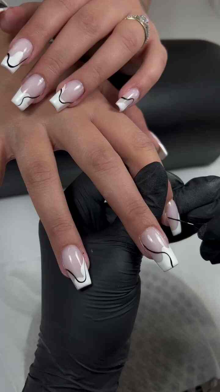 trendify nails in Mohali Sas Nagar,Chandigarh Best Beauty Parlours For Nail Art in Chandigarh