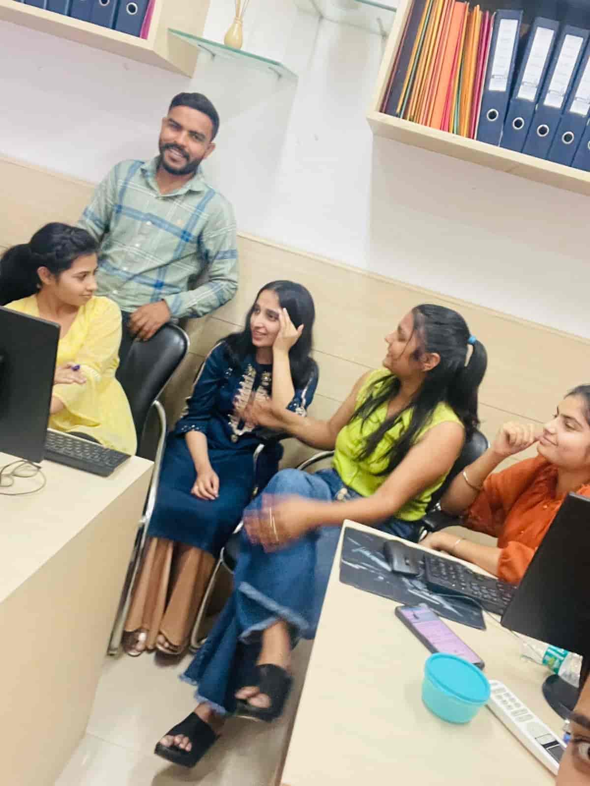 Top Shop Establishment Consultants in Model Town Phase 2