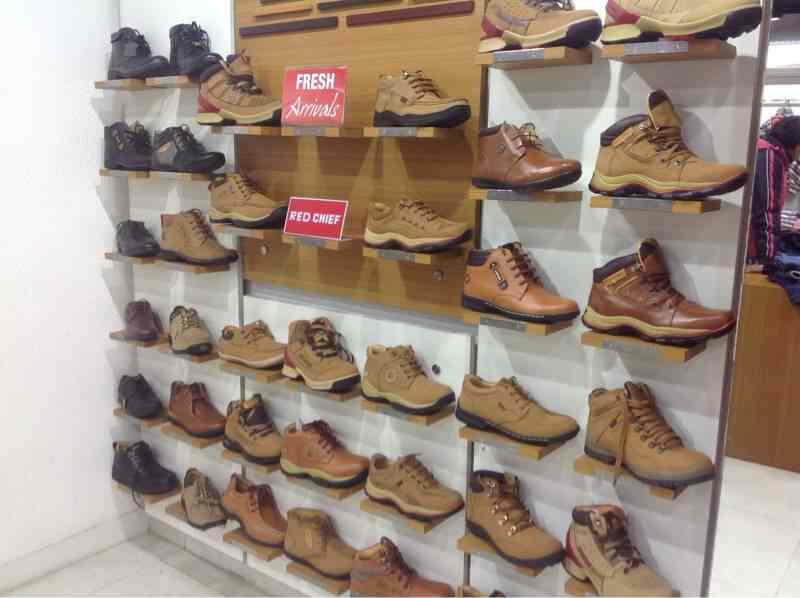 Red Chief Exclusive Showroom in Pili Kothi,Moradabad Best Leather