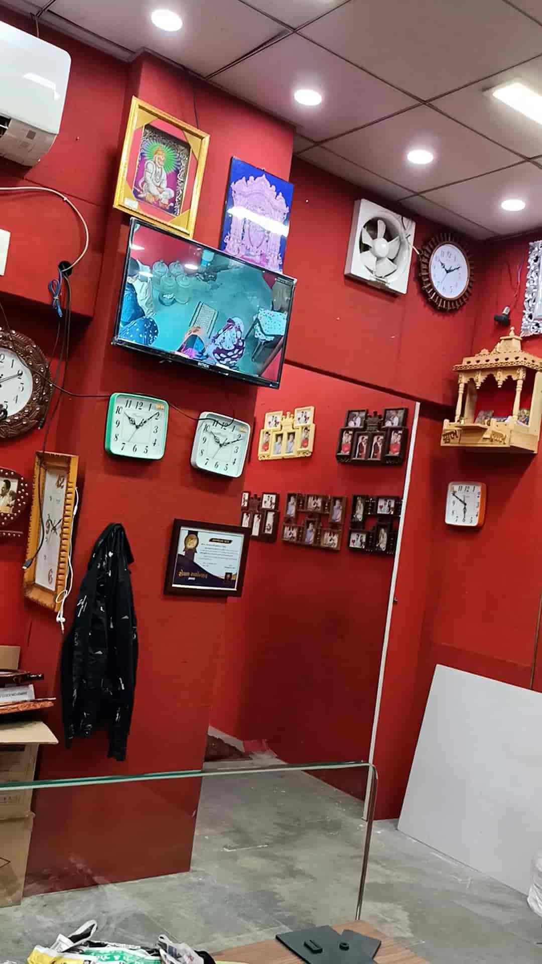 Top Plastic Wall Clock Manufacturers in Delhi प्लास्टिक वाल क्लॉक