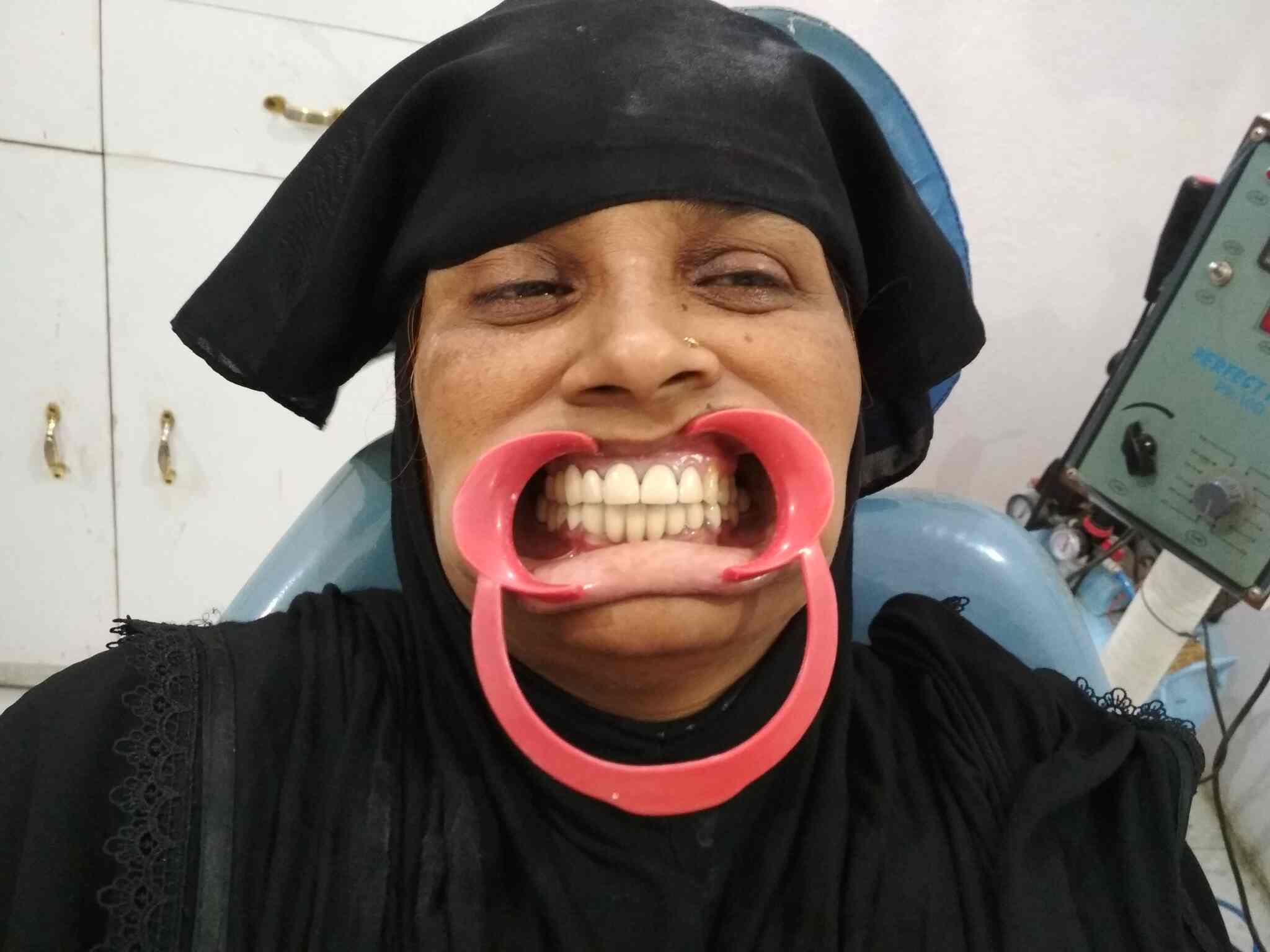 Dr. Junaid Akhtar (MDS) Dr Sana Shamim (BDS) in Motihari Ho,Motihari