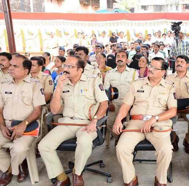Nearby Police Station in Lamington Road, Mumbai Police Helpline