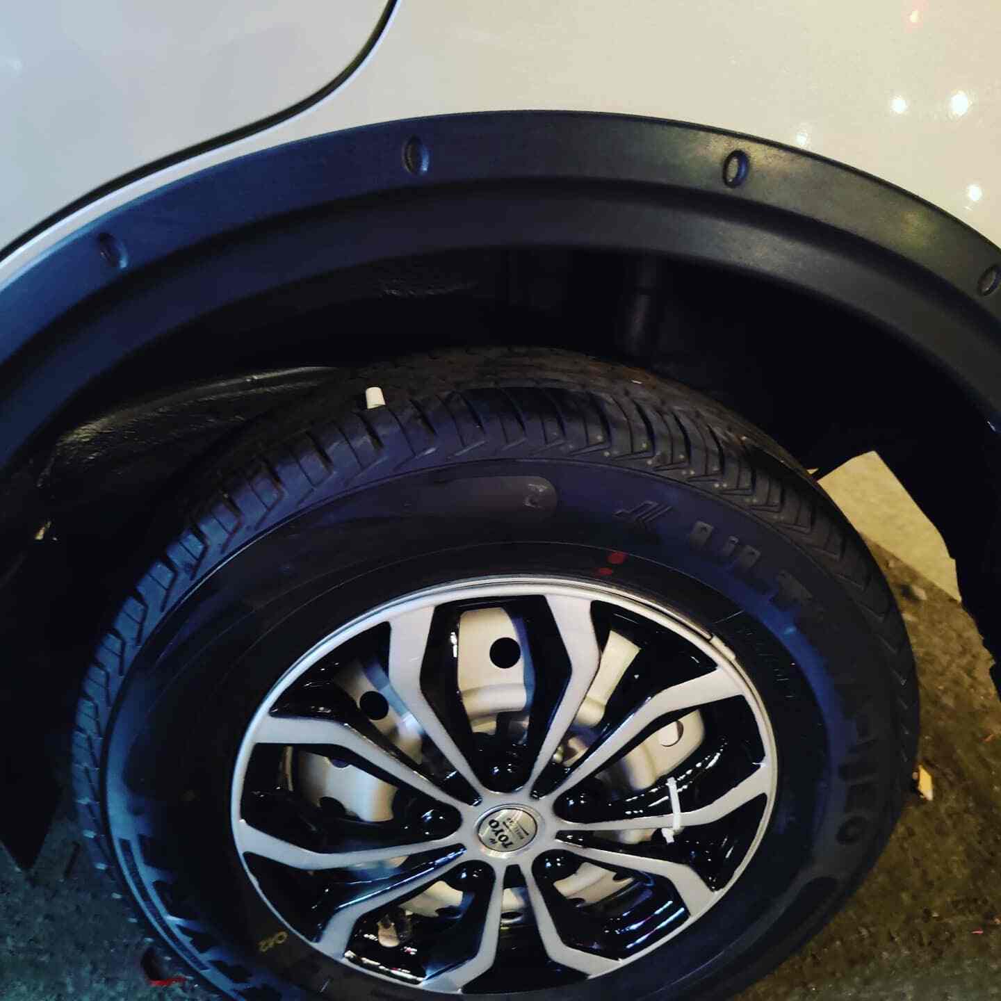 Laxman Auto Stores in Gtb Nagar,Mumbai Best Automobile Part Dealers