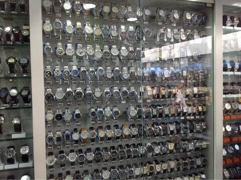 watch shop in andheri west