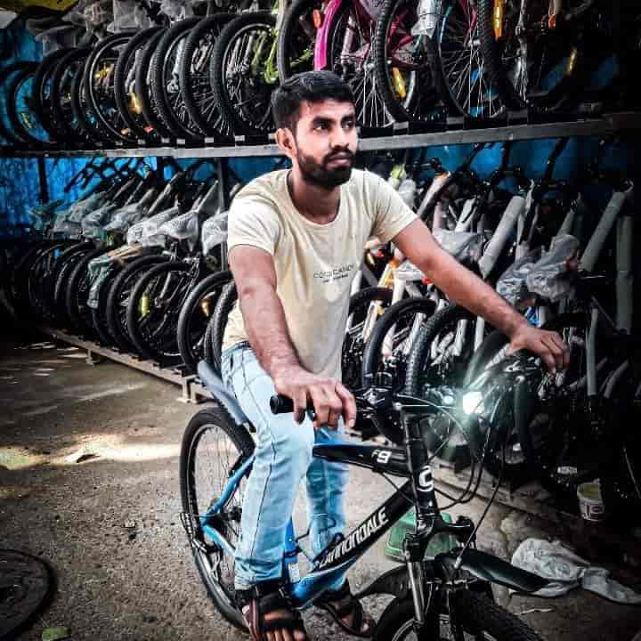 laxmi cycle store santacruz