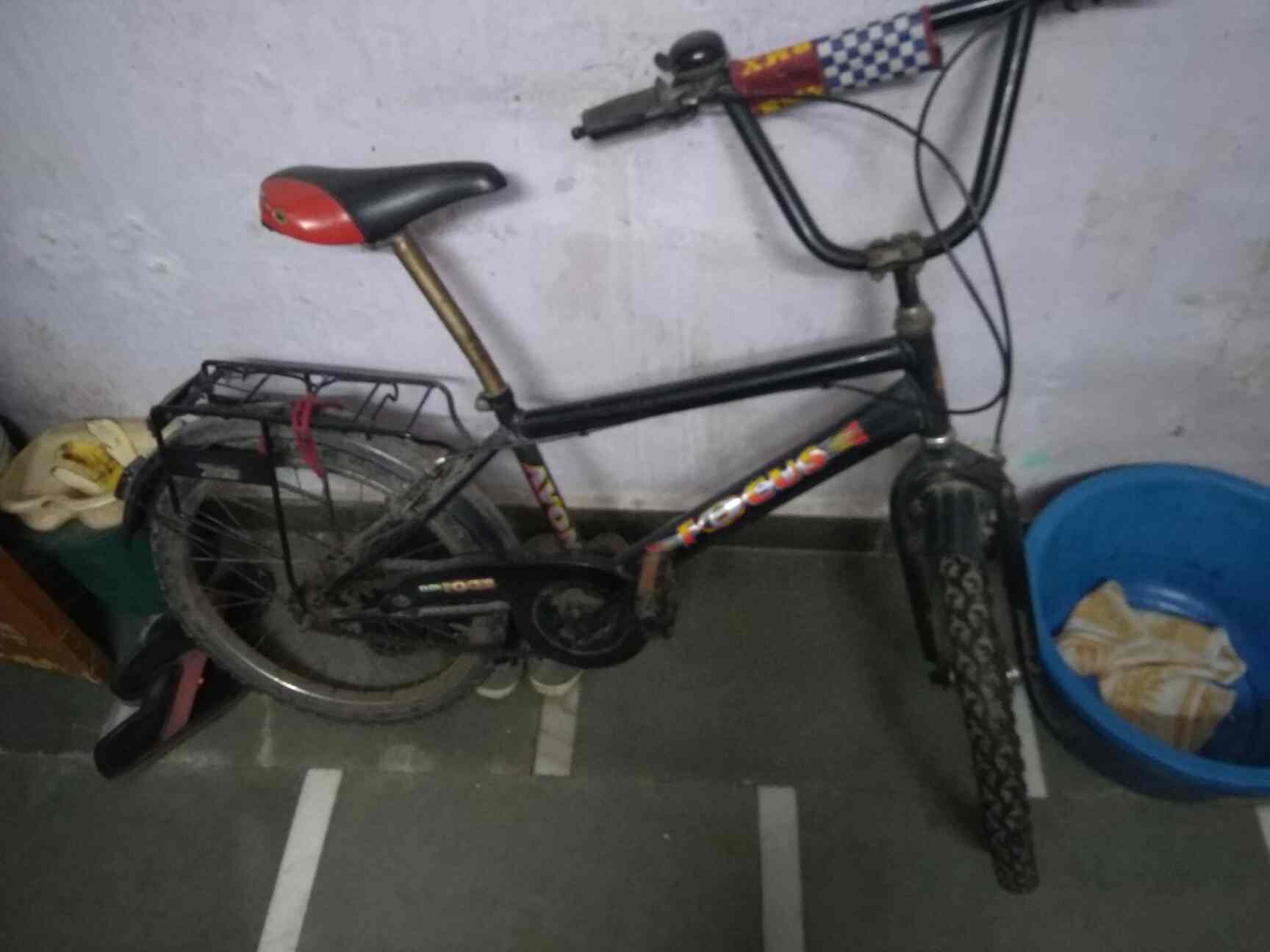 laxmi cycle store santacruz