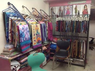 Pakistani clothes outlet shops near me