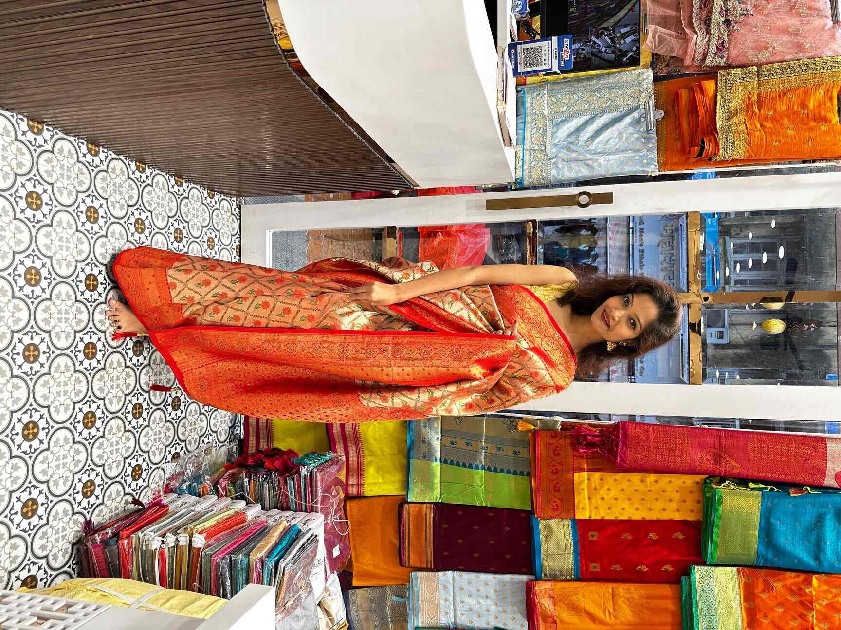 Share 72+ dadar lehenga market - songngunhatanh.edu.vn
