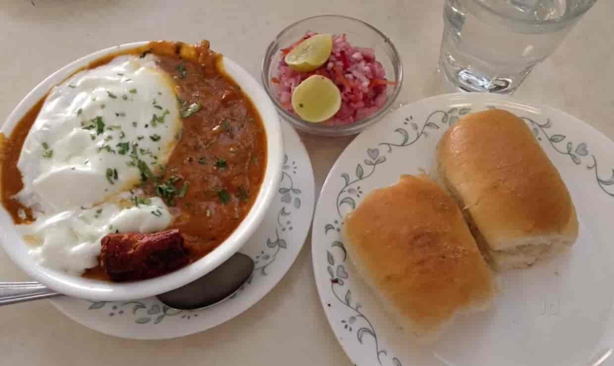 Top Breakfast Restaurants in Linking RoadKhar West,Mumbai Best