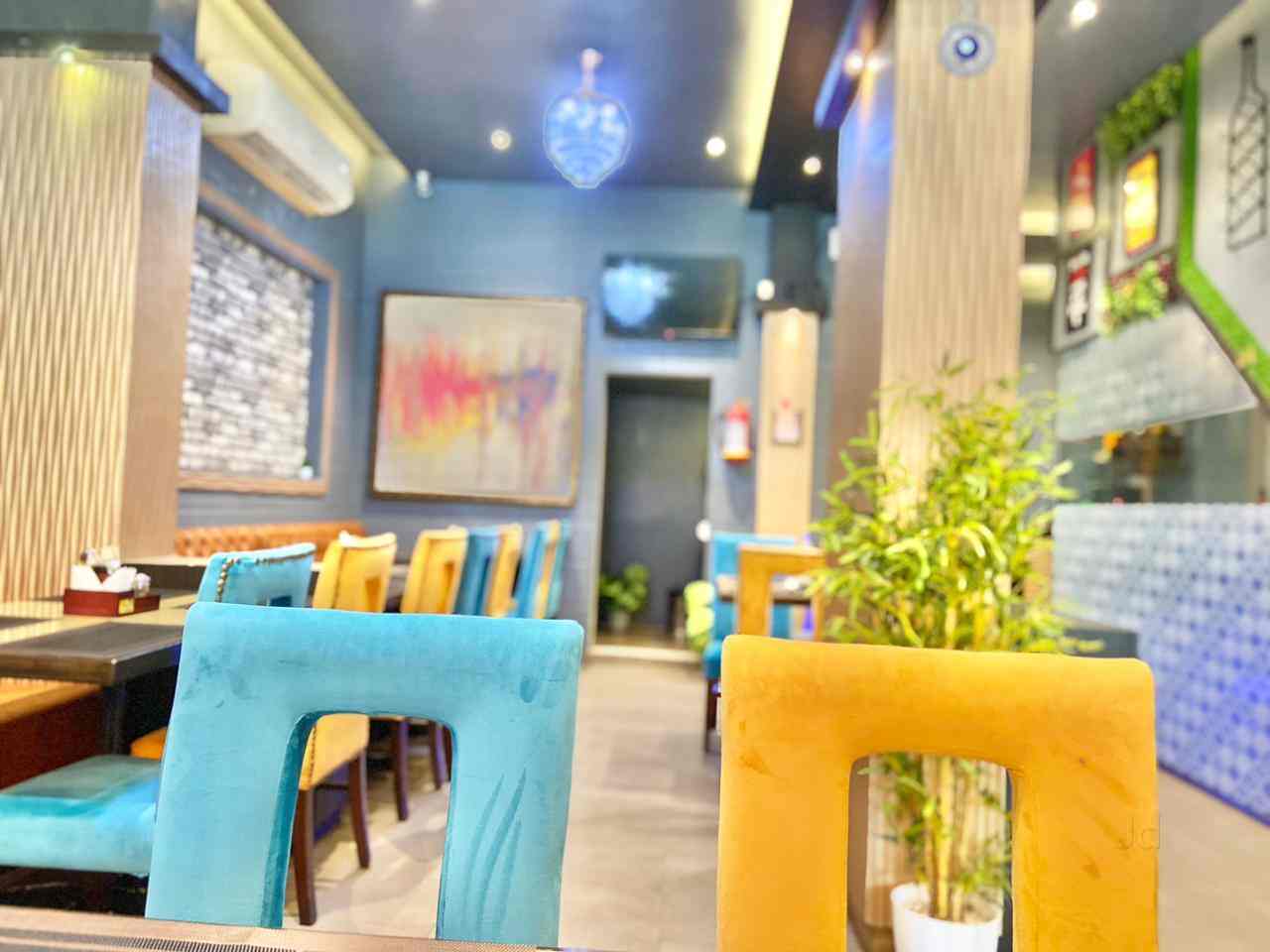 303 Kitchen And Bar in Ghatkopar West,Mumbai Best North Indian