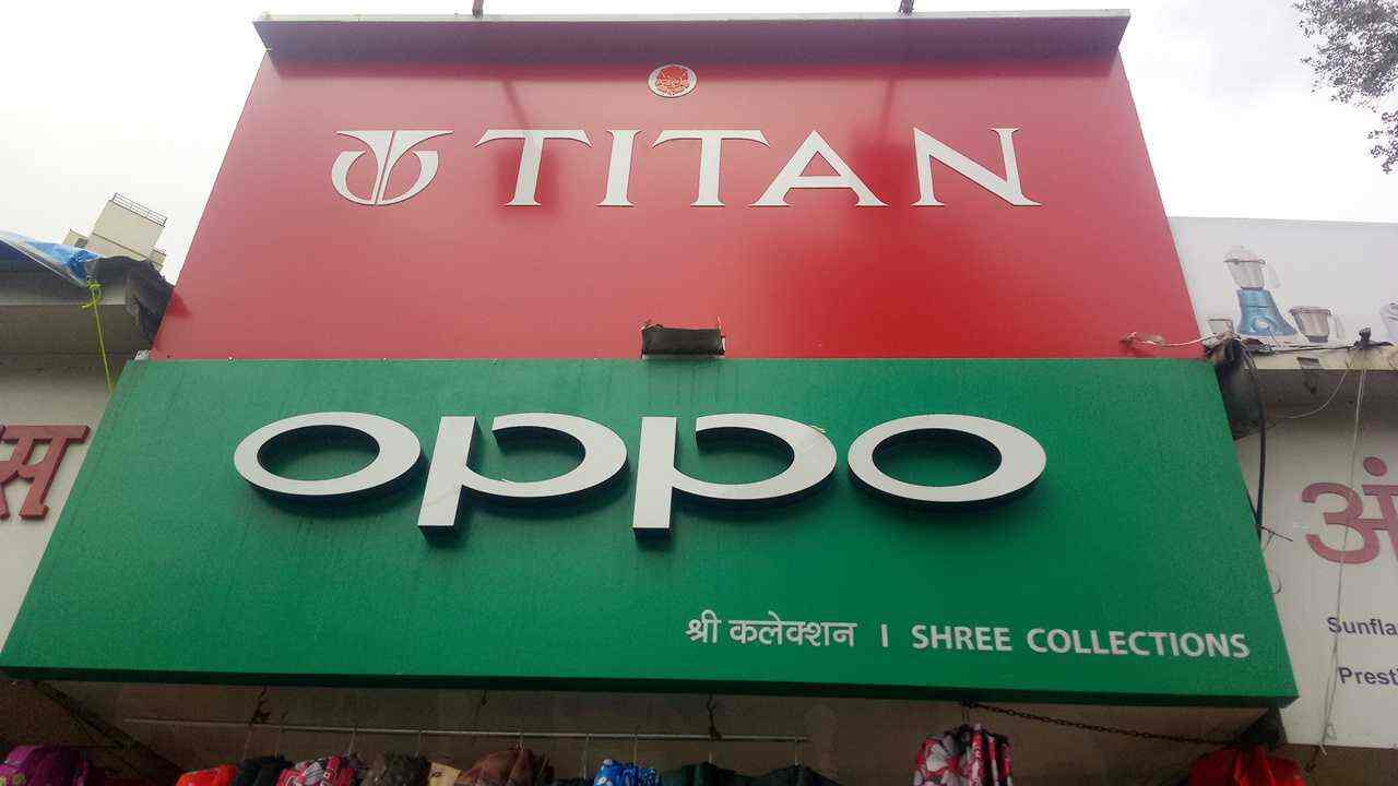 smart watch dealers near me