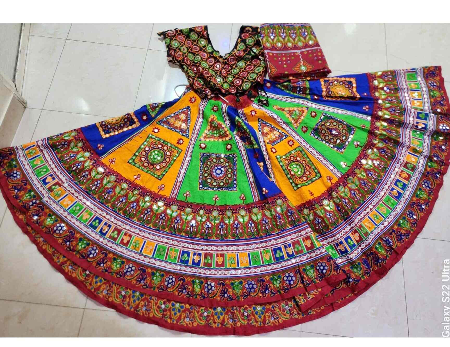 Top Garba Costumes On Rent in Malad Best Dandiya Costumes On Hire
