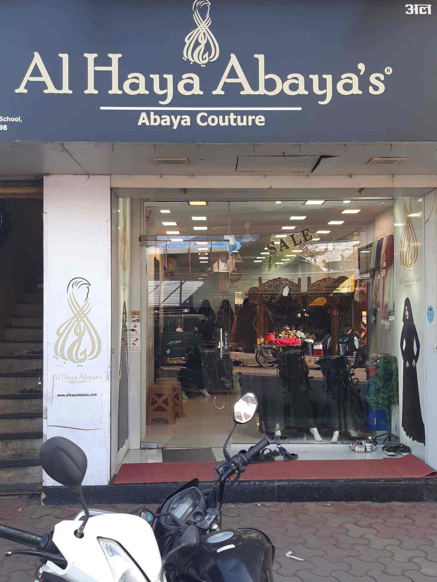 Al Haya Abayas, Kurla West - Burkha 