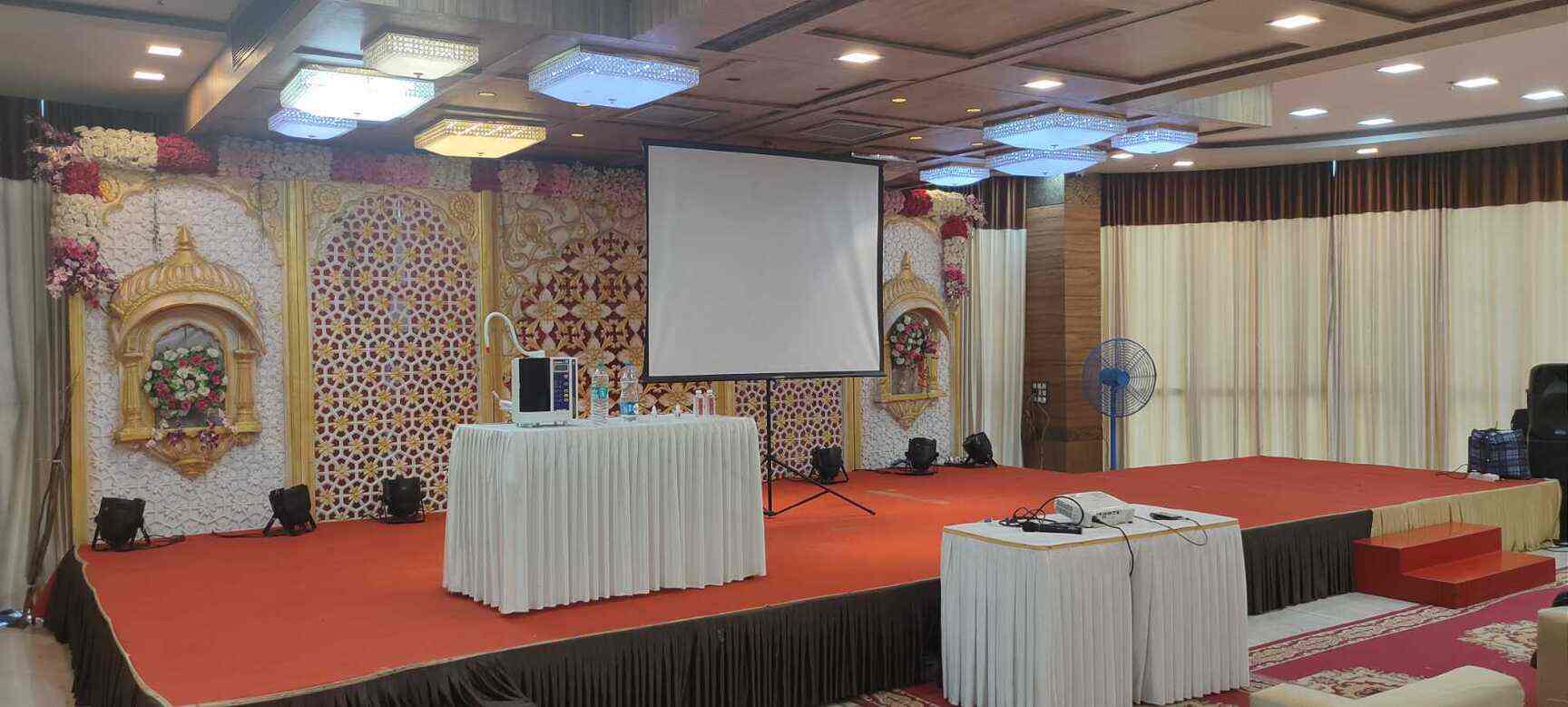 Top Projectors On Rent in Thakur VillageKandivali East, Mumbai Best