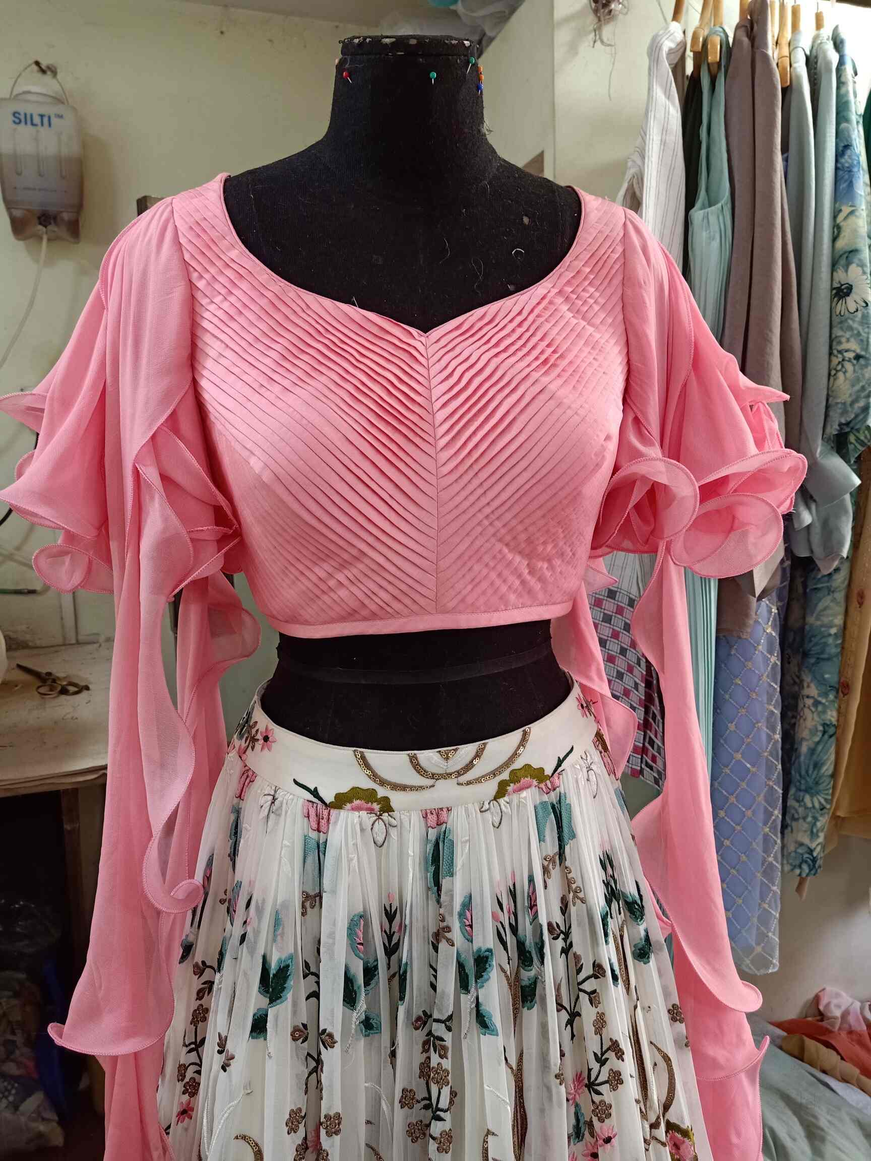 Women Western Outfit in Mumbai 