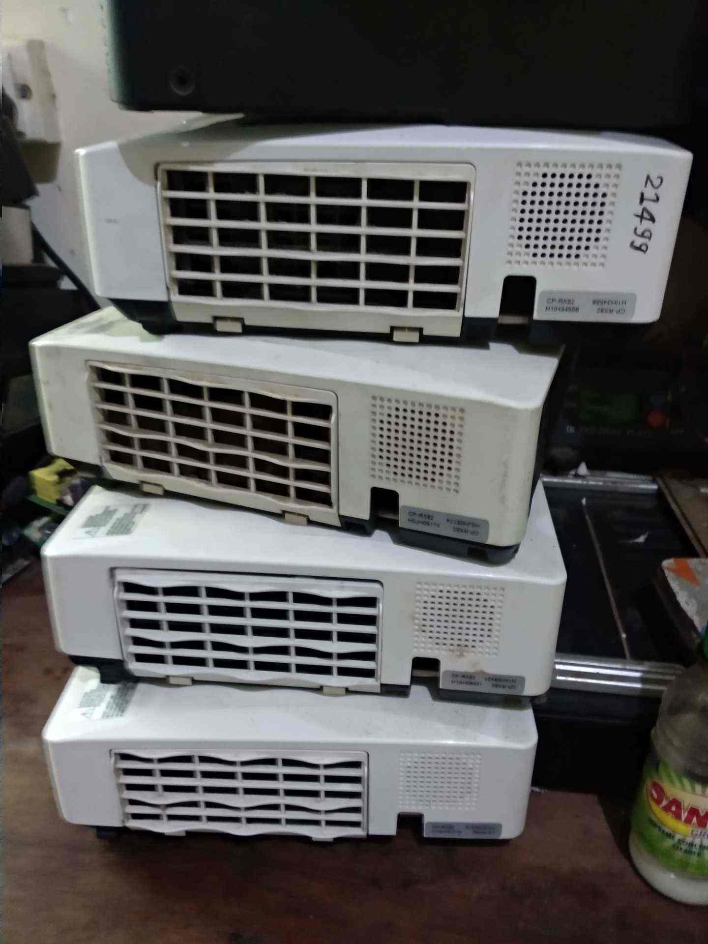 Laxmi Service Center in Kandivali East,Mumbai Best Projector Repair