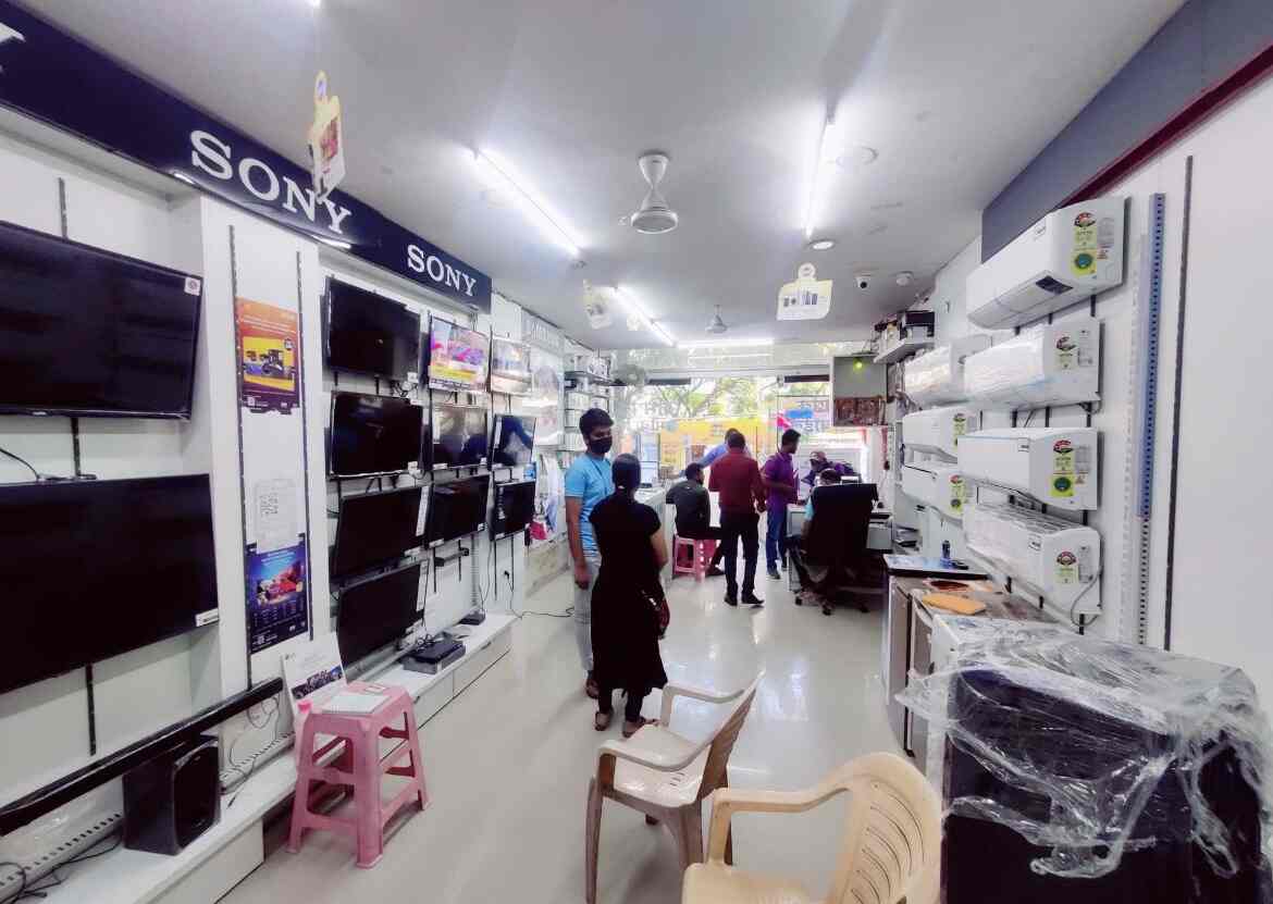 Servo Electronics in Lamington Road,Mumbai Best Electronic Goods