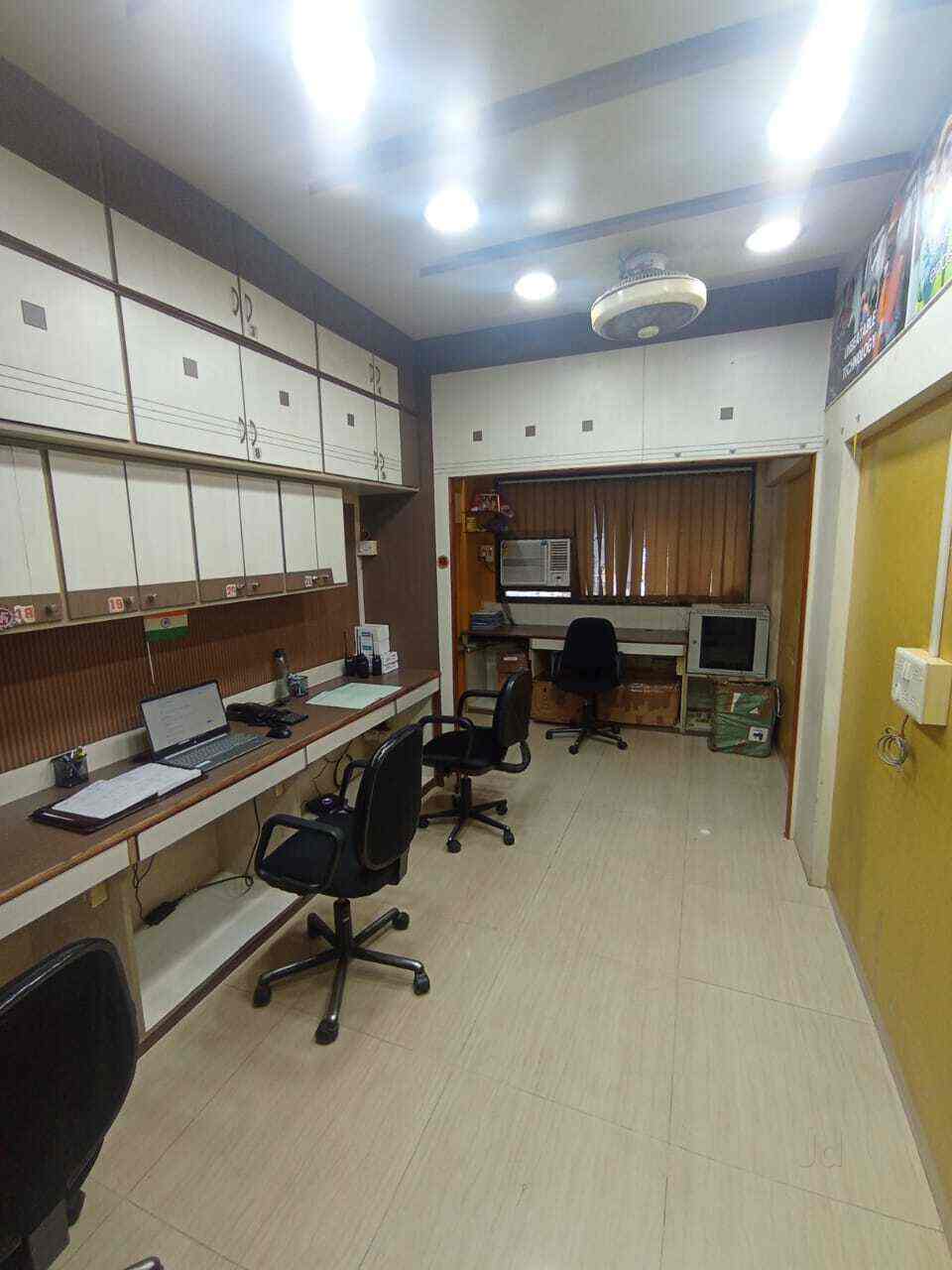 yamaha showroom goregaon west