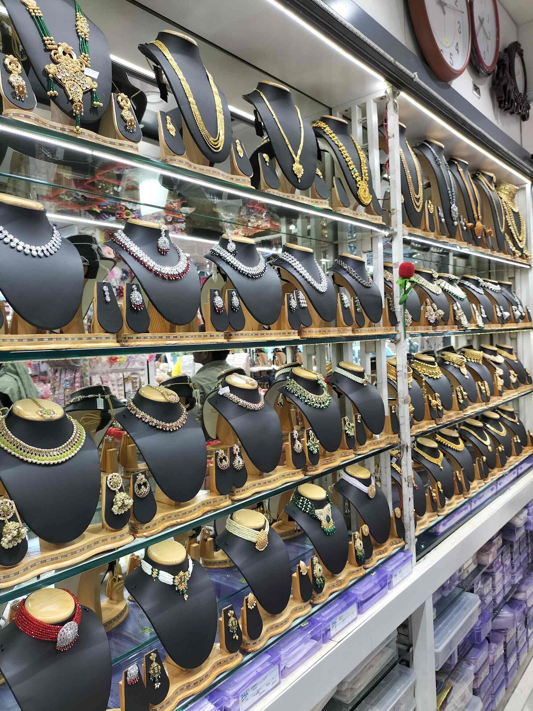 Imitation Jewellery Shop In Vashi