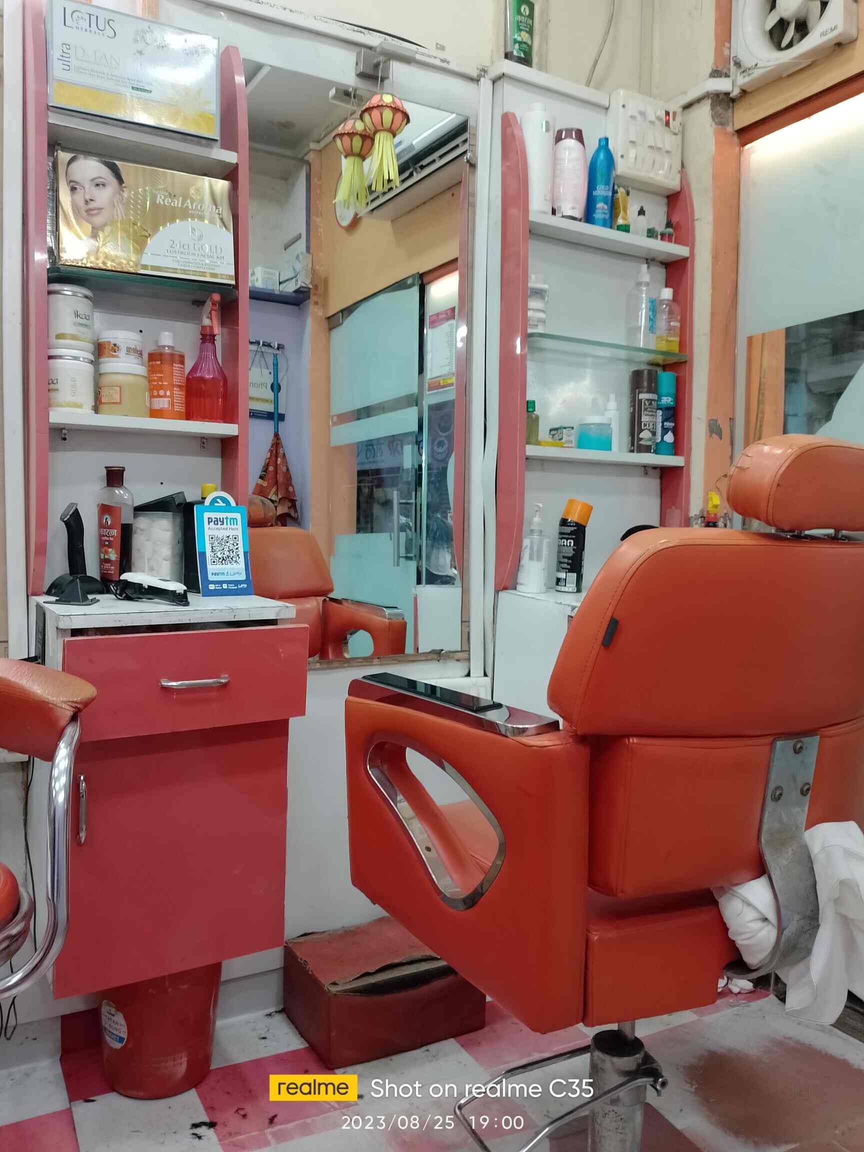 Ravi Beauty & Family Salon in Ghatkopar West,Mumbai Best Salons in