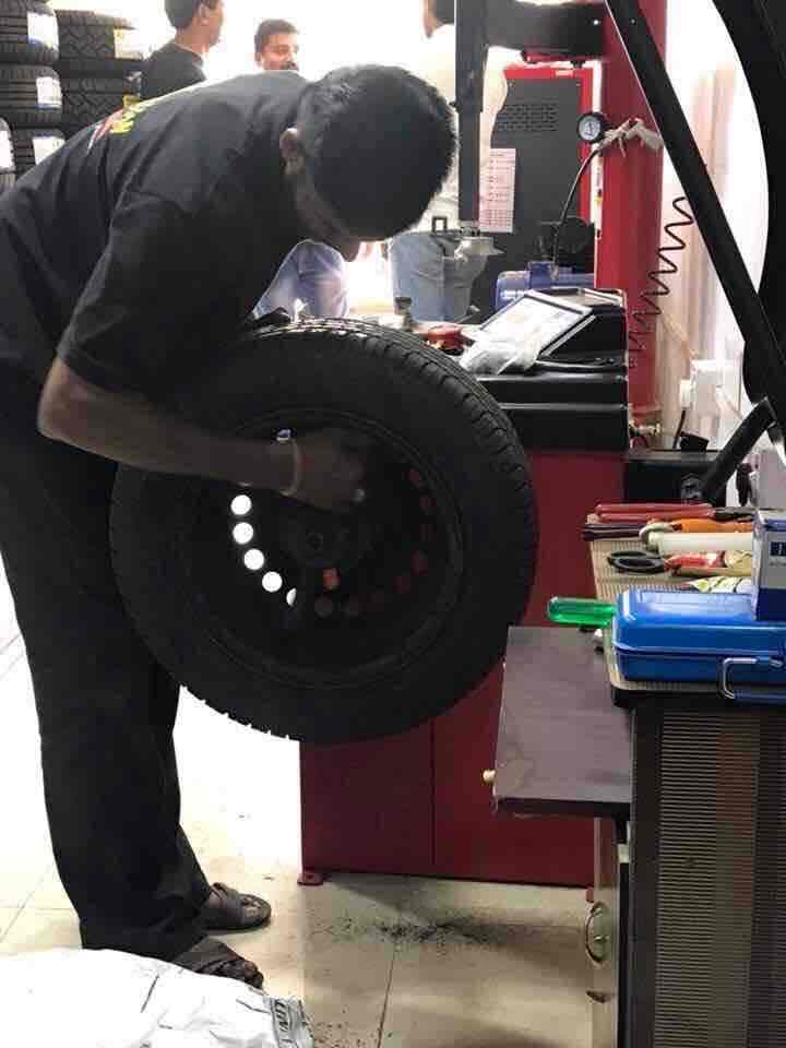 Top Goodyear Tyre Dealers in Kalyan West Best Goodyear Tyre Dealers