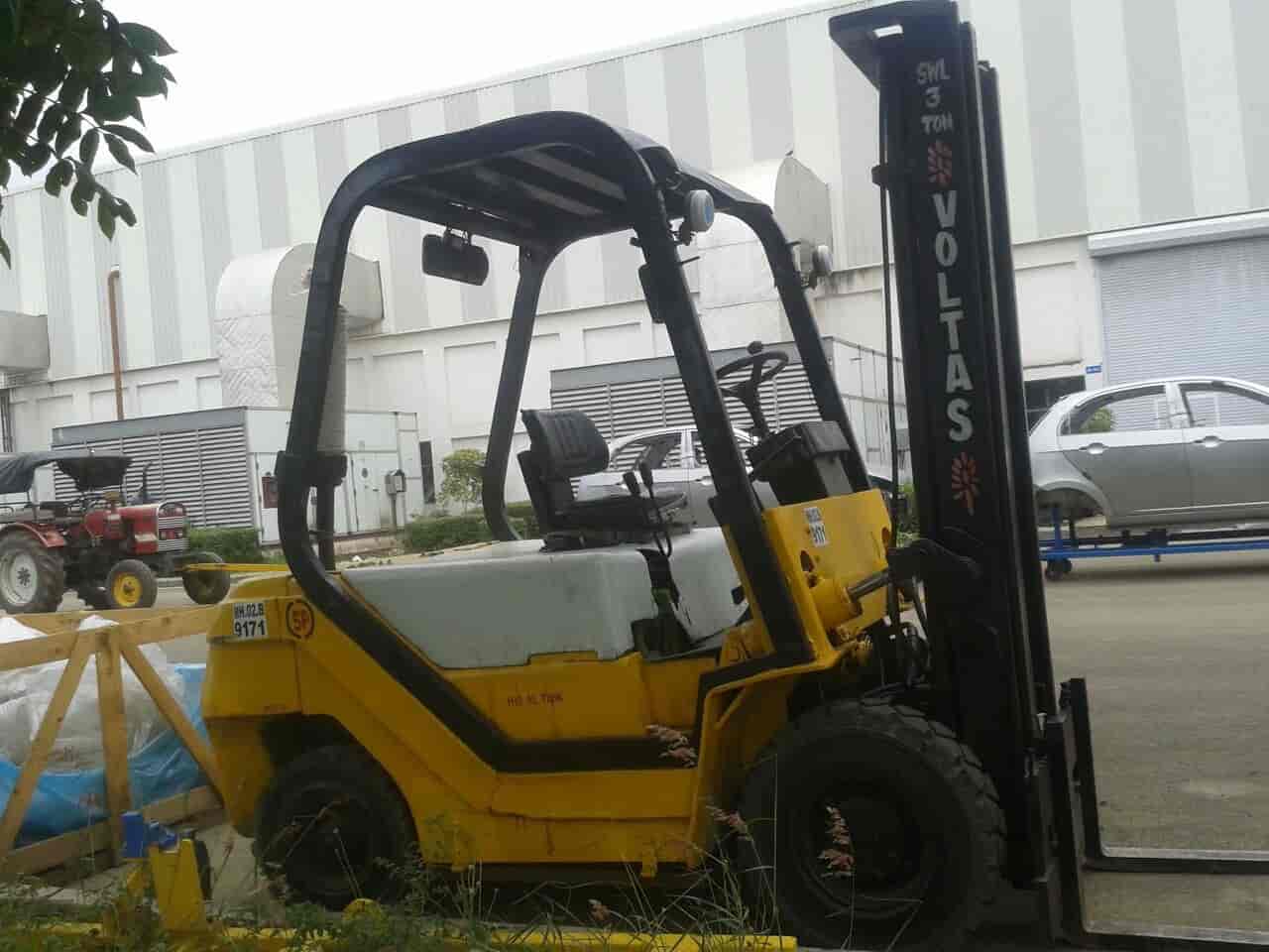 Top Forklifts On Hire in Balaghat फोर्कलिफ्ट्स ों हिरे, बालाघाट
