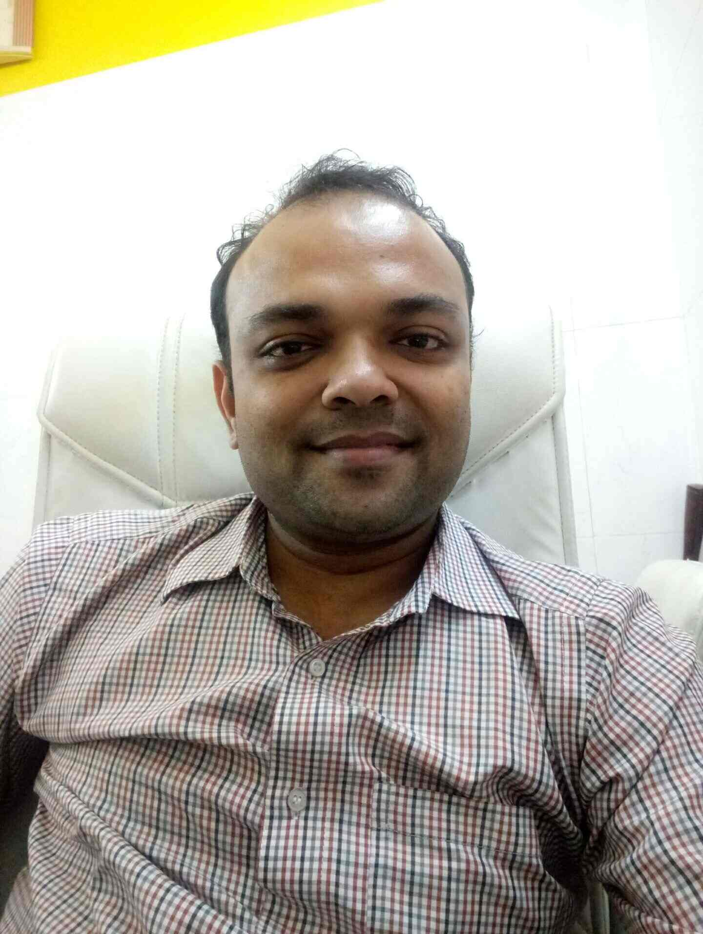 Dr. Vinesh D Chandramaniya in Malad East,Mumbai Book Appointment