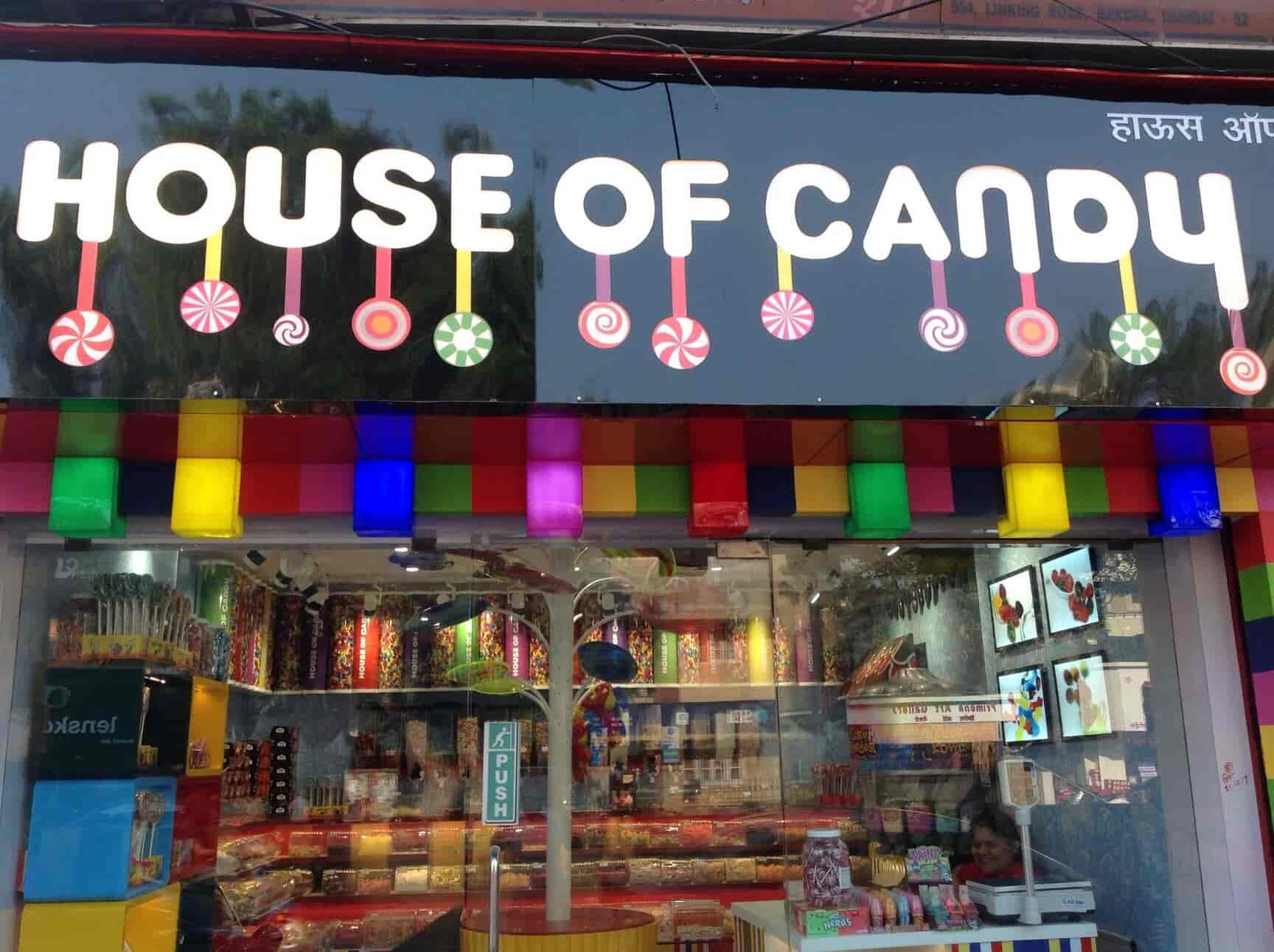 House of Candy at Linking Road, Bandra, Mumbai, is a legit candy