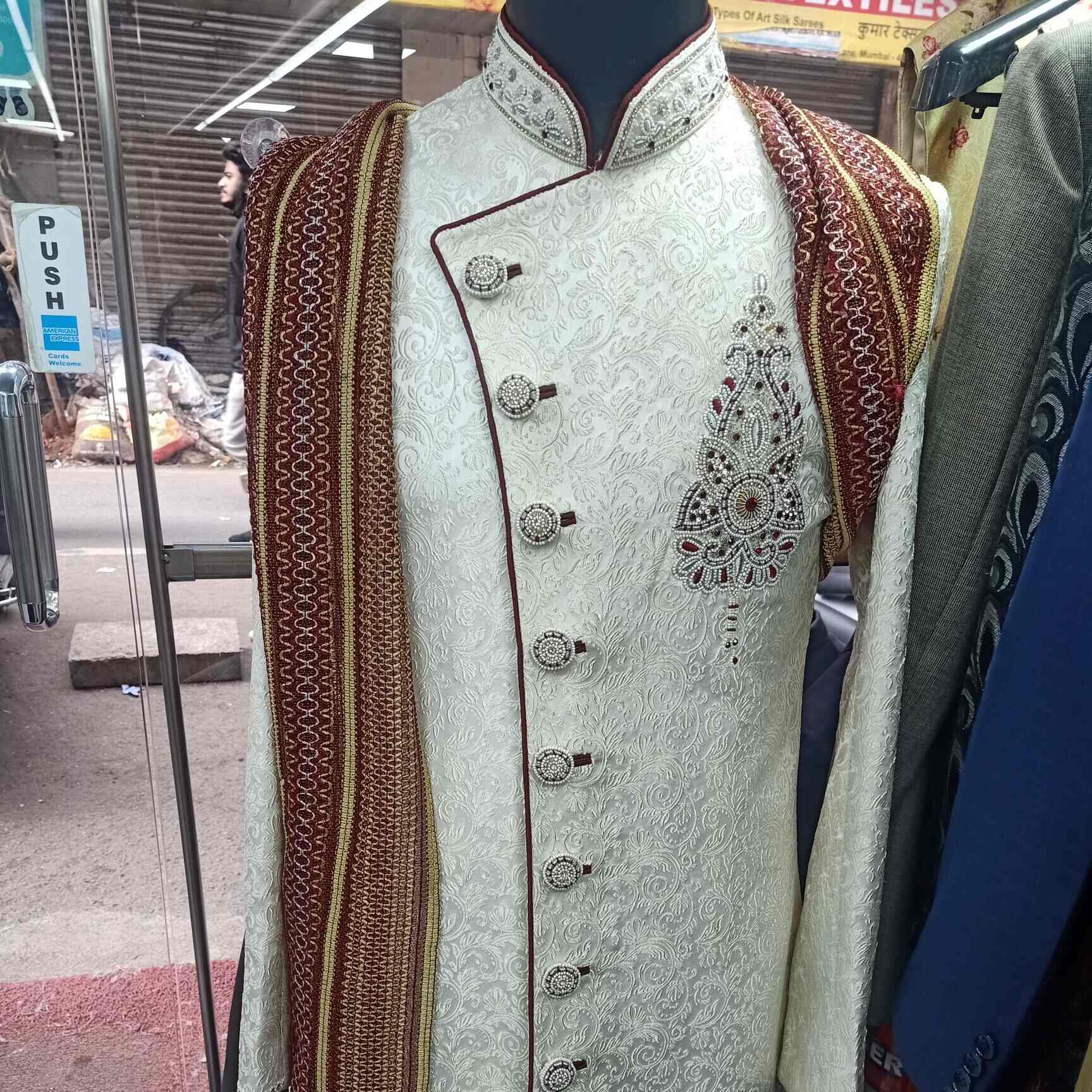 Top Tailors For Men Suit near Mumbai UniversityChurchgate Best